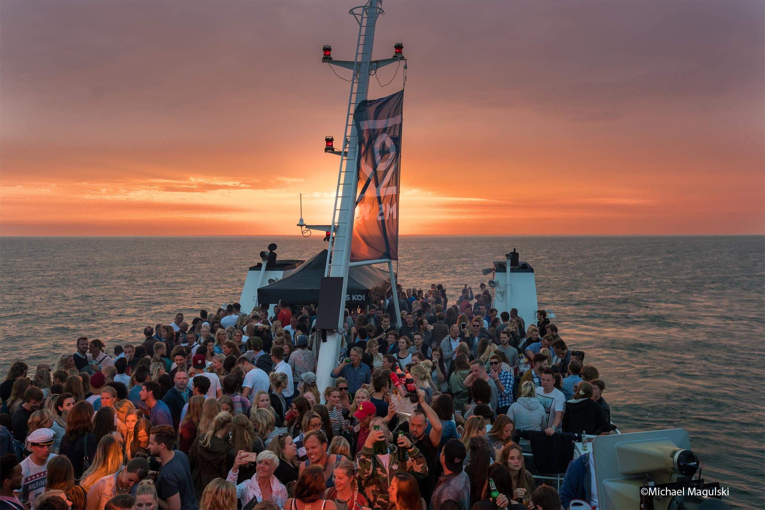 90's BOAT mit der MS KOI