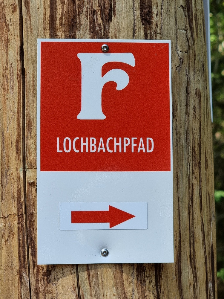 Wegezeichen Lochbachpfad