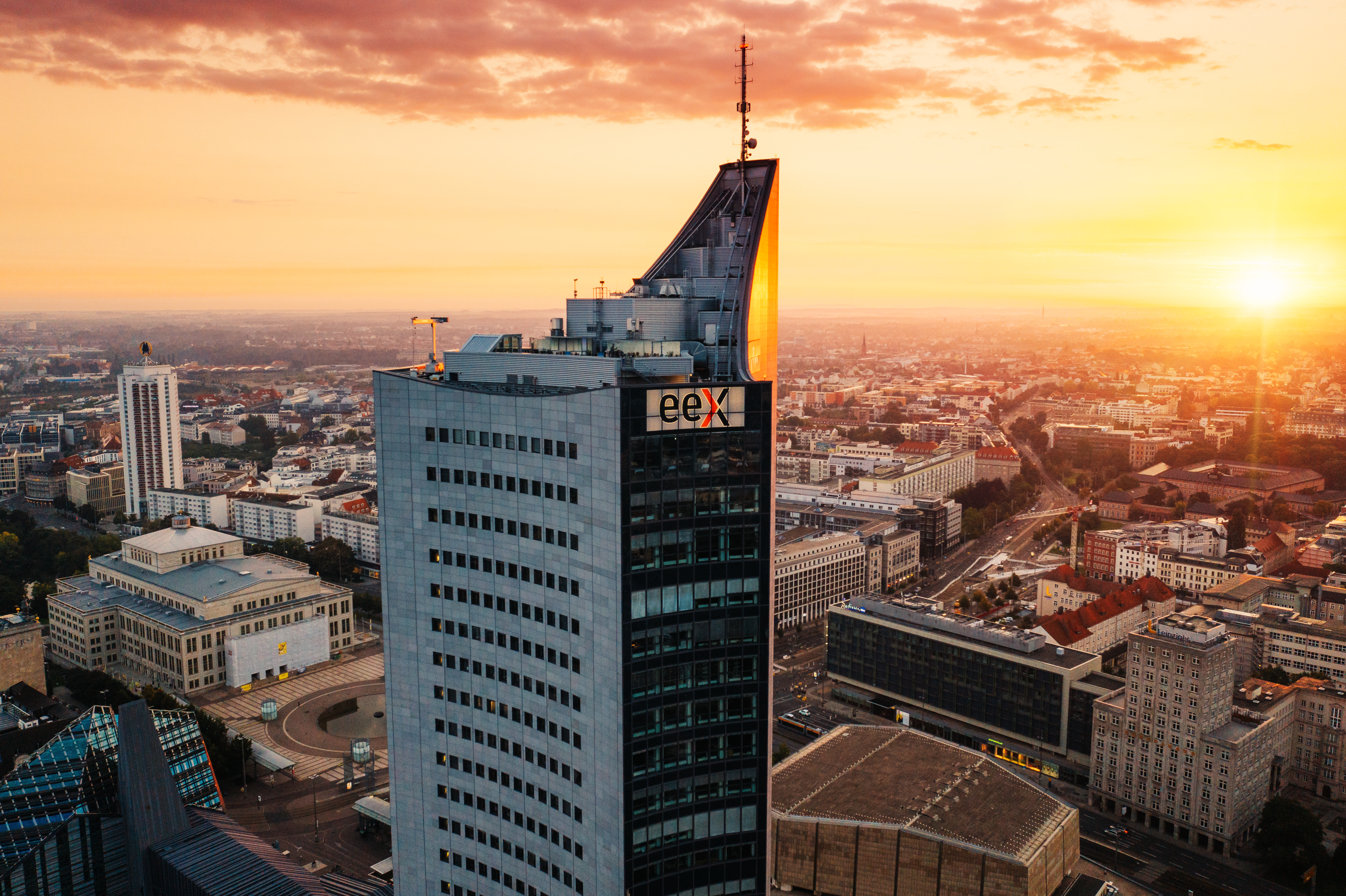City-Hochhaus mit Aussichtsplattform – Motiv
