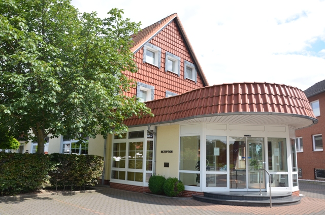 Eingang zur Rezeption Hotel zur Krone in Salzgitter-Hallendorf