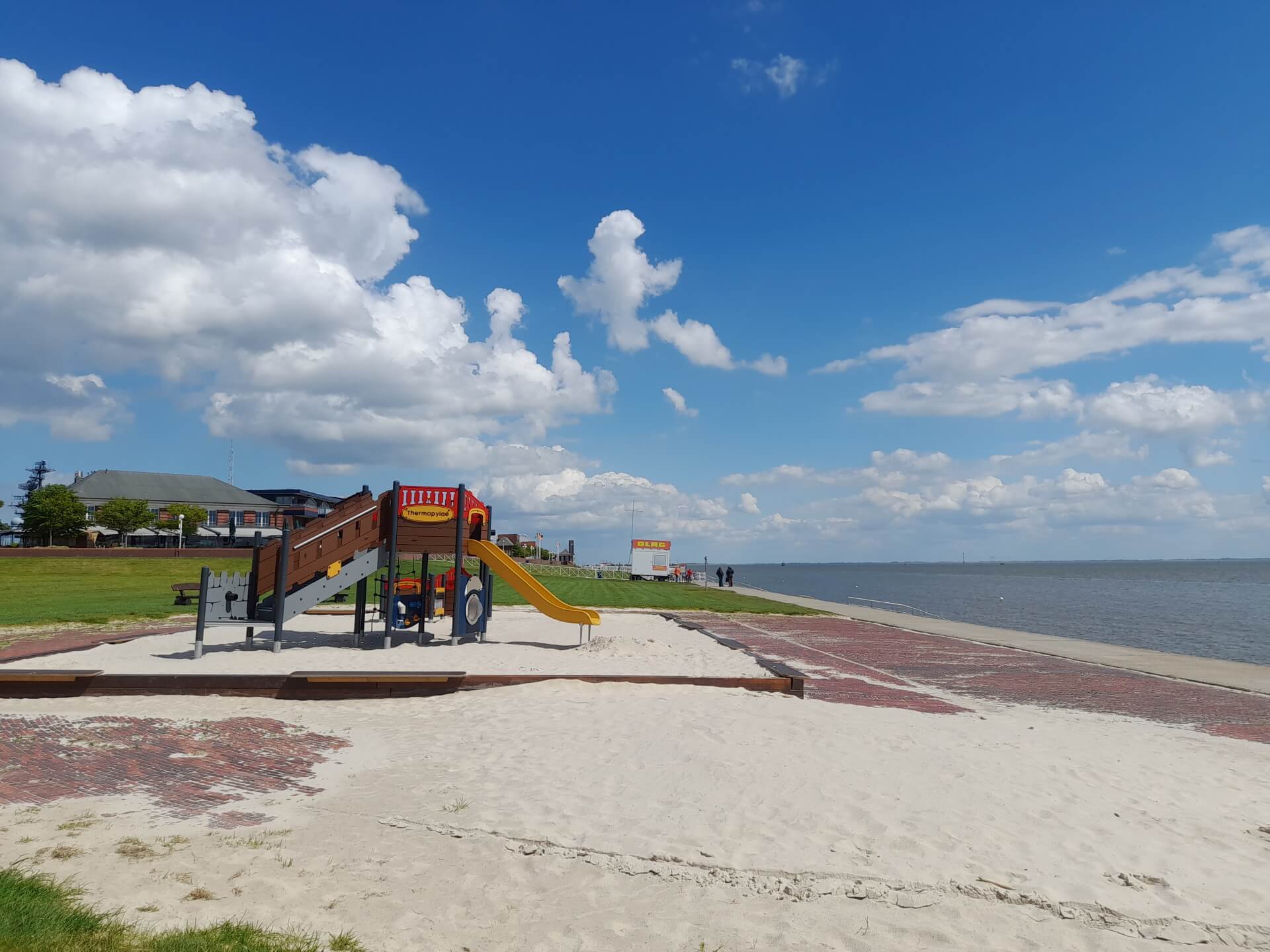 Spielschiff am Südstrand