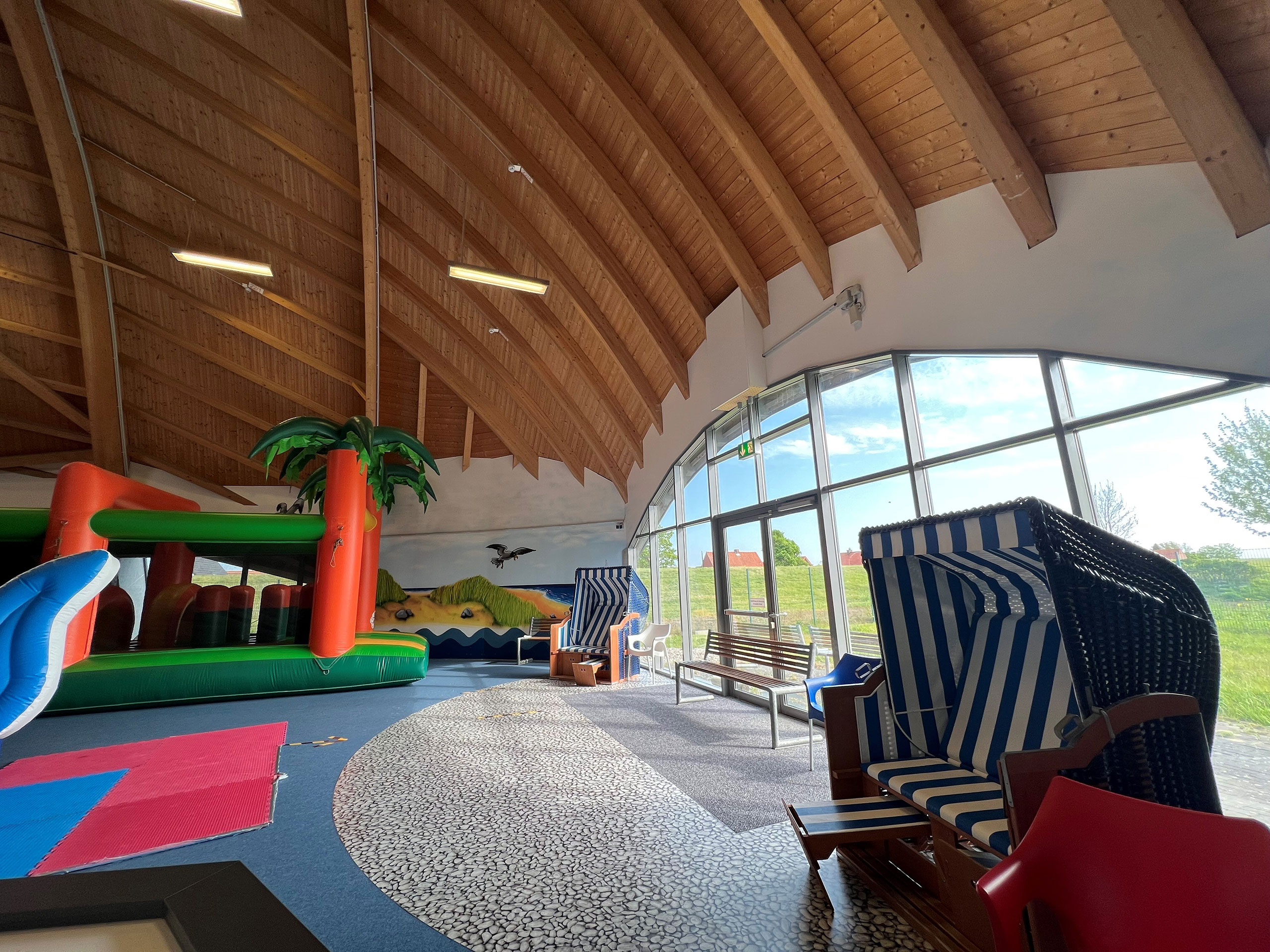 Willi der Indoor-Spiele-Wal, Friedrichskoog | Dithmarschen