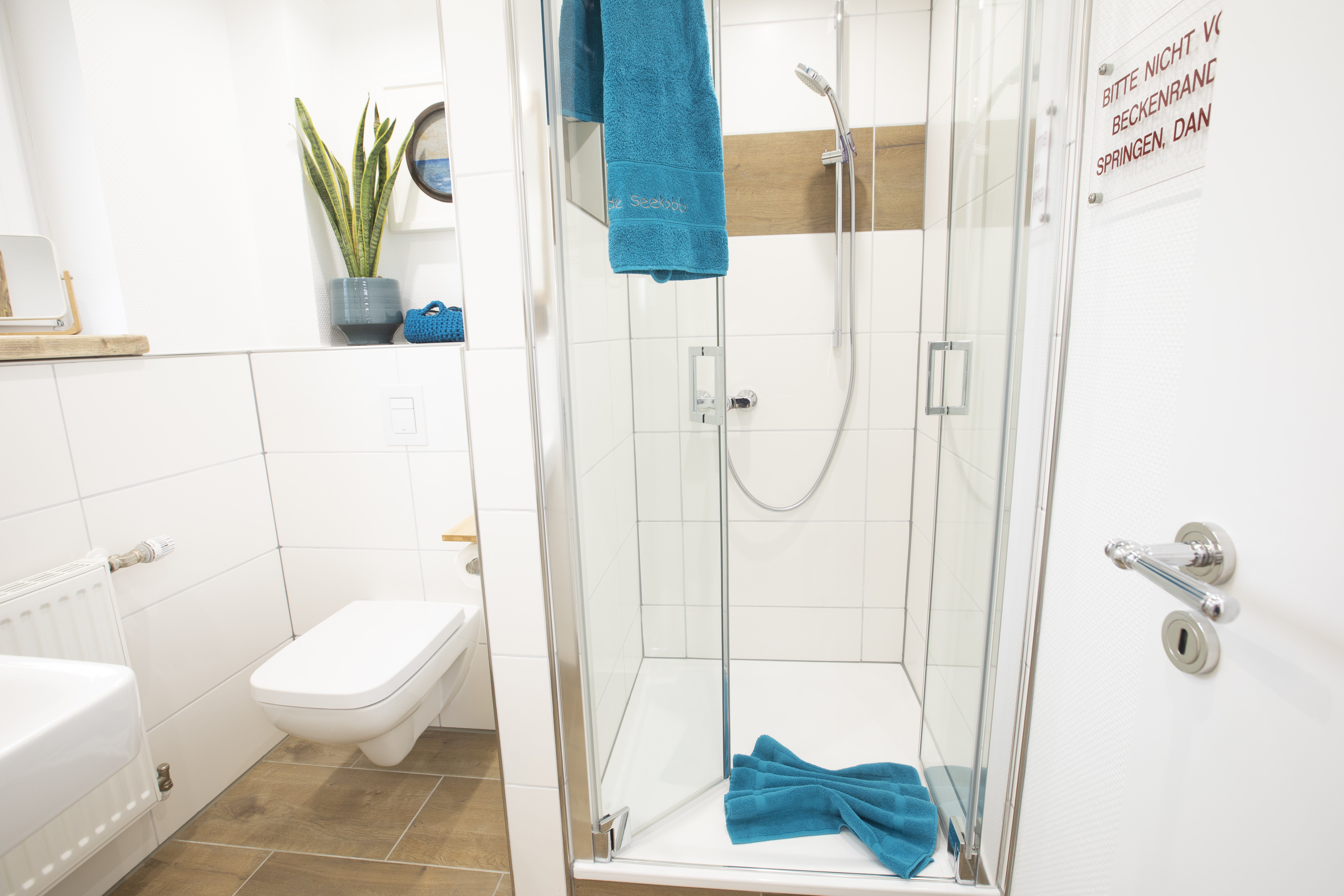 8de Seekobb_30 Bad Dusche breit.jpg