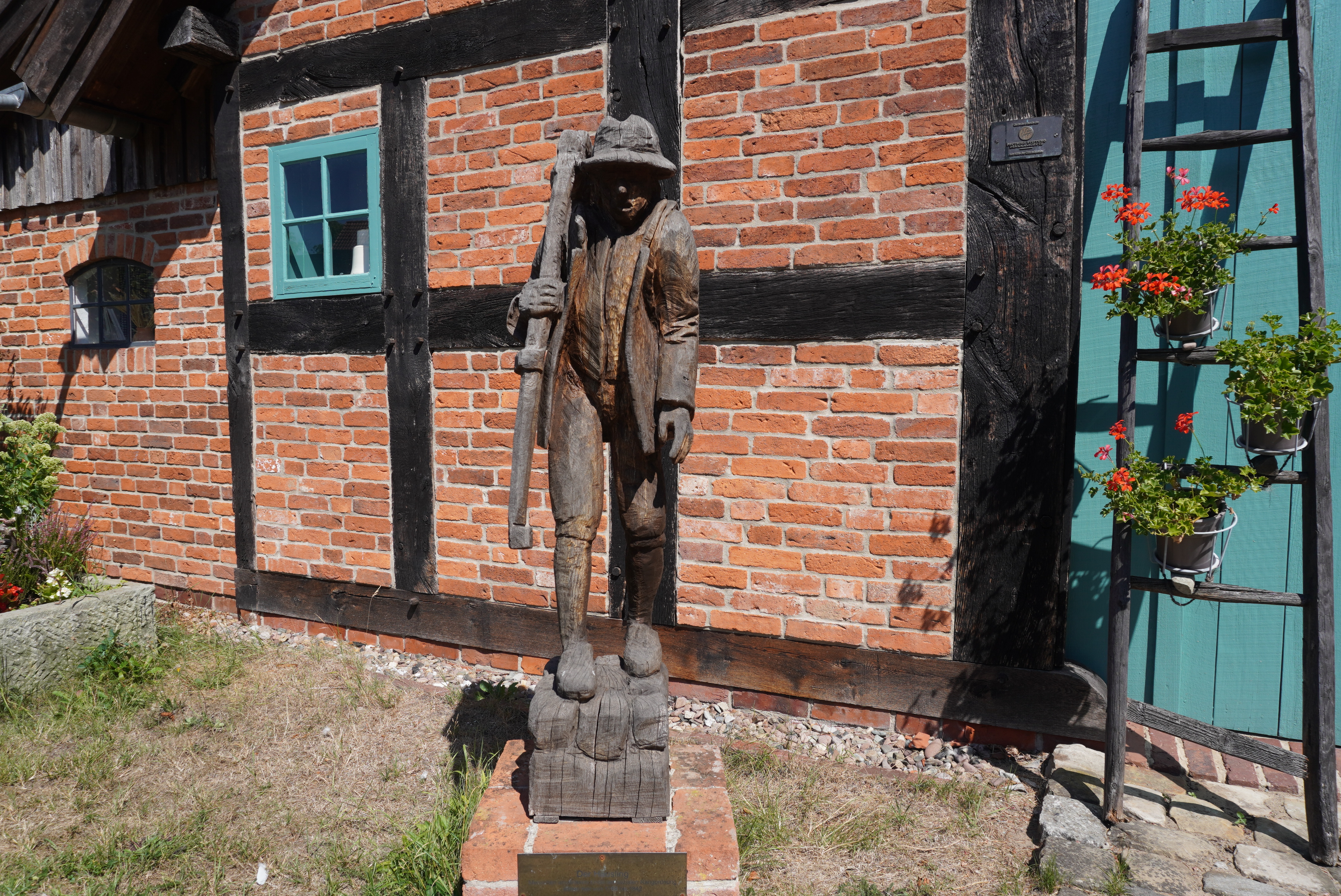 Skulptur "Der Häusling"