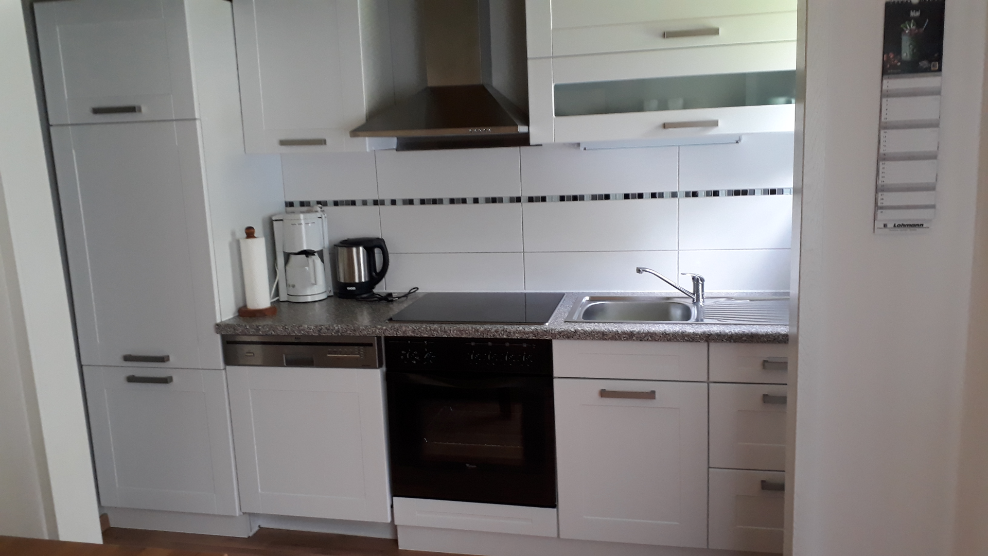 Moderne Einbauküche in der Ferienwohnung Bredehöft in Gnarrenburg