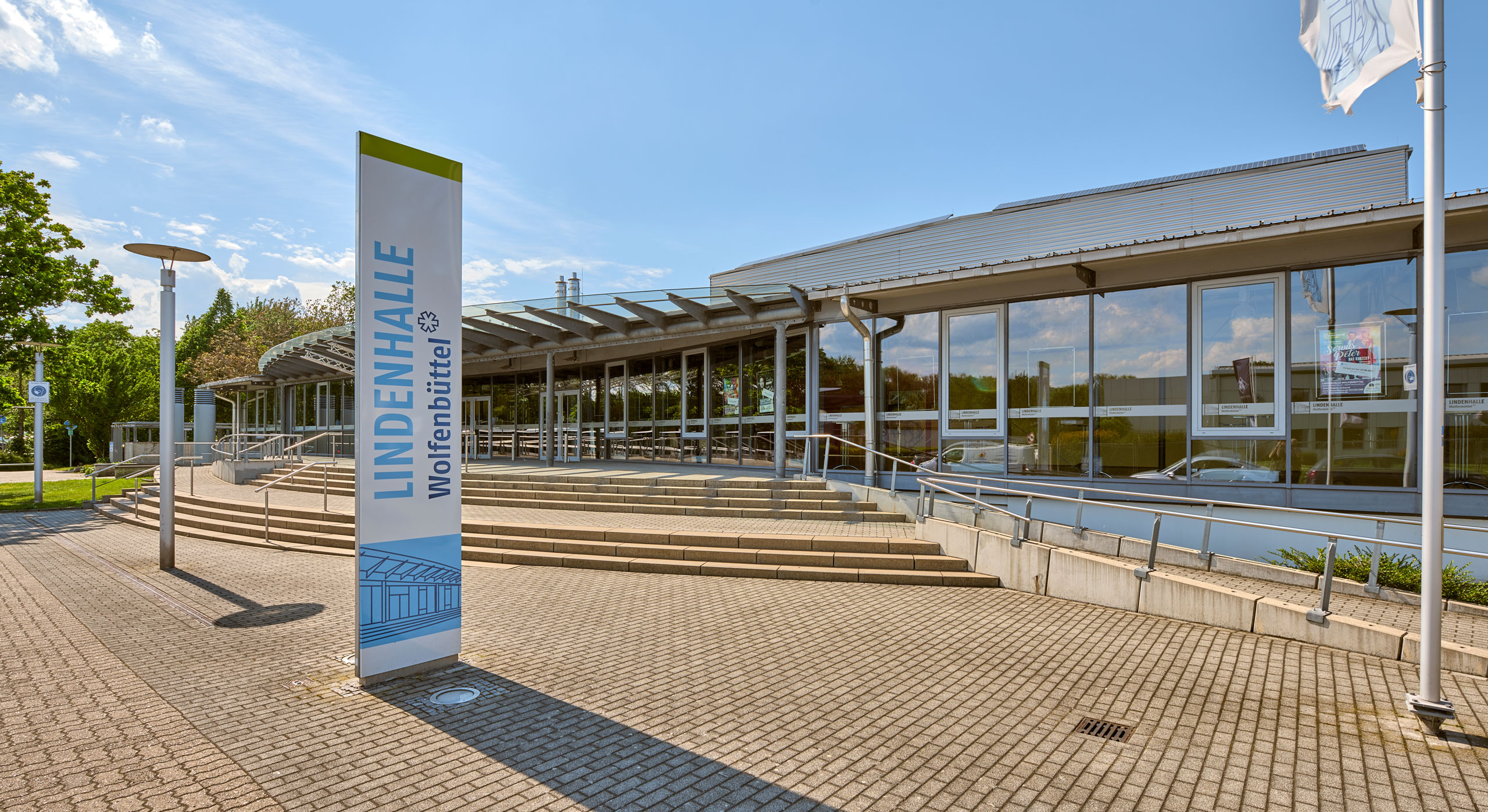 Lindenhalle von außen