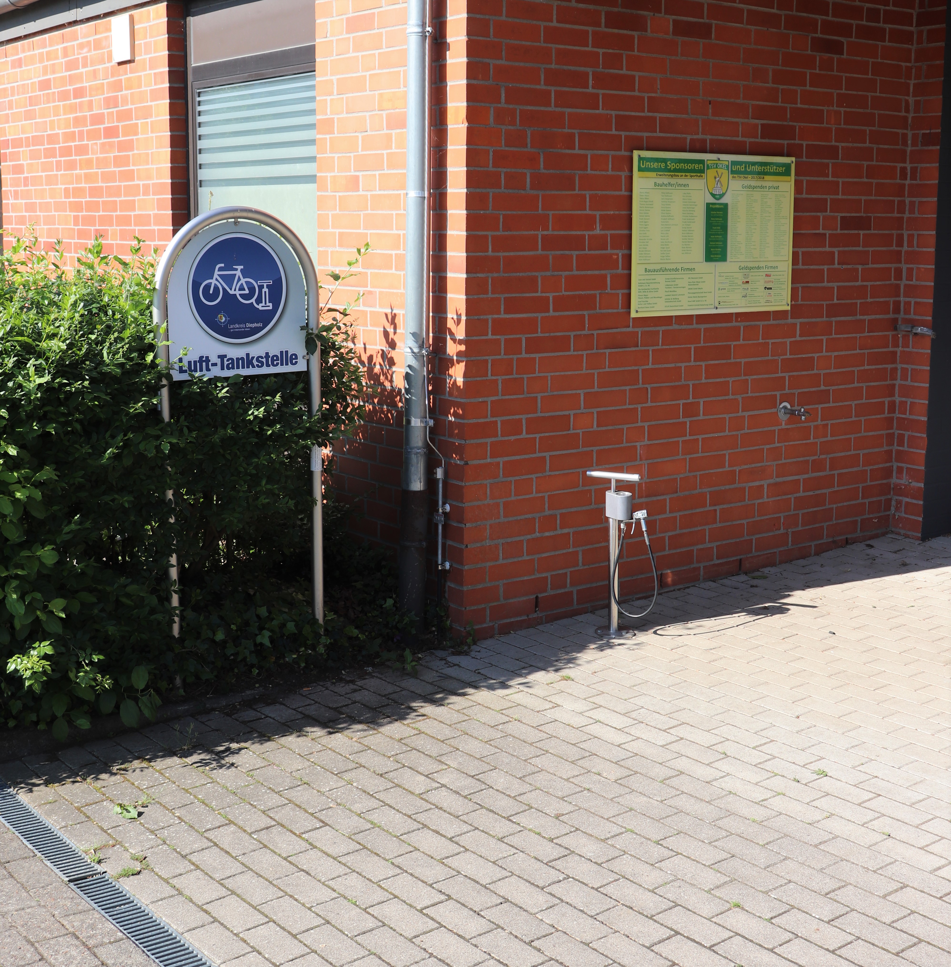 Lufttankstelle Sporthalle Okel