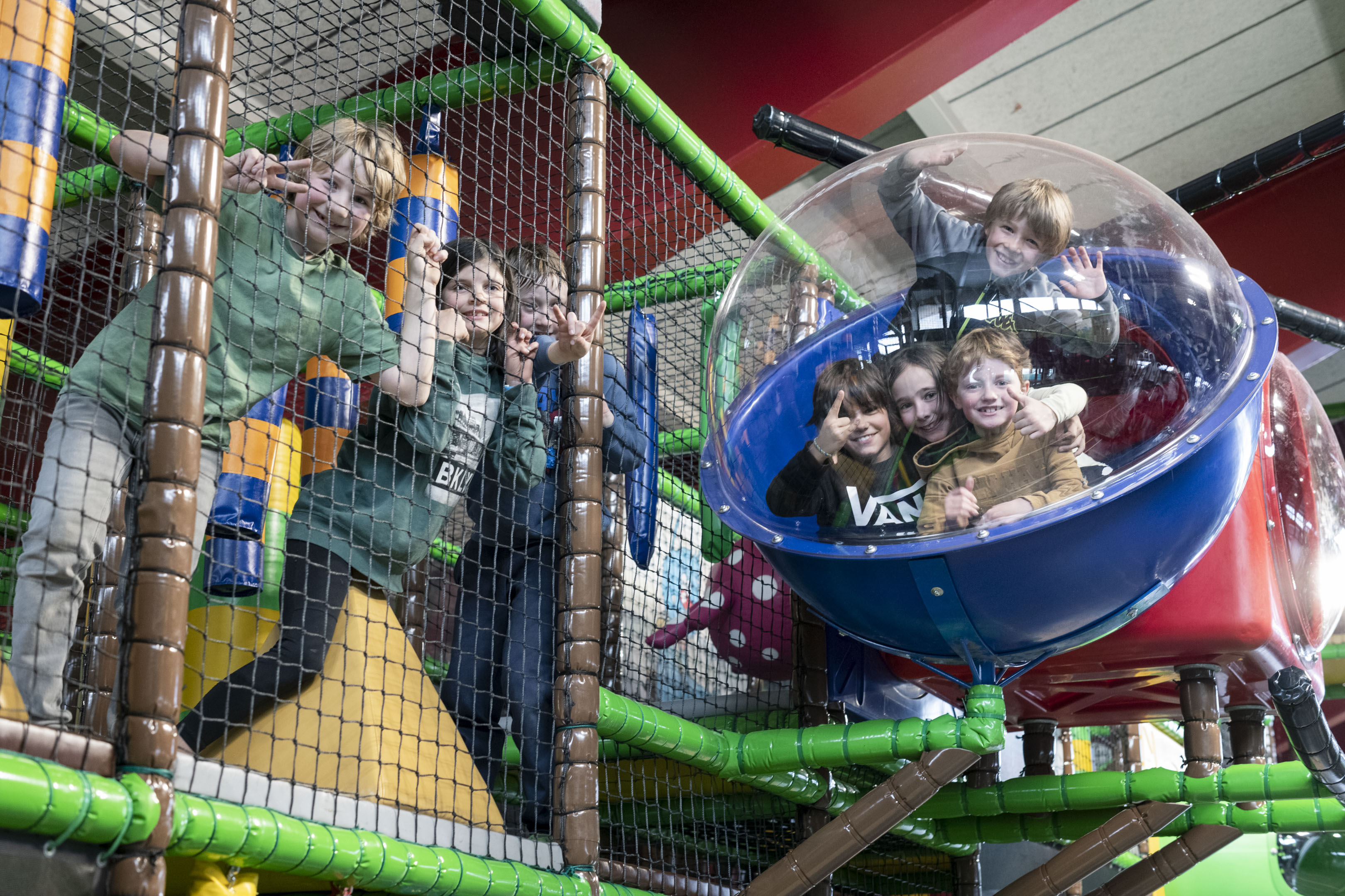 parc indoor et aires de jeux tubulaires