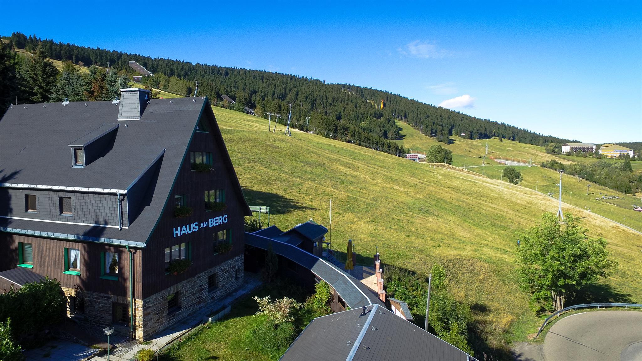 Haus am Berg – Pension direkt am Skihang – Motiv