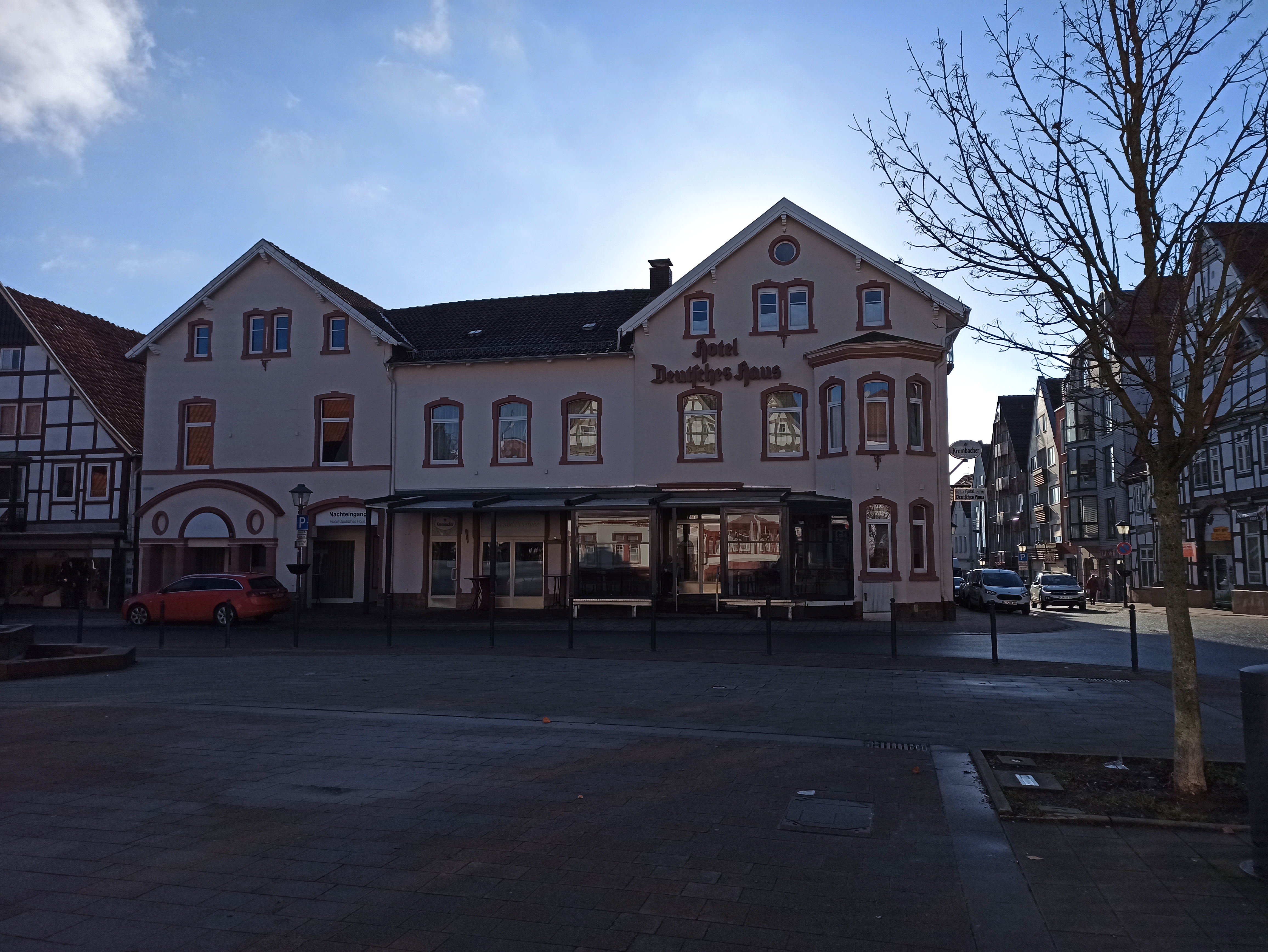 Hotel Deutsches Haus Fassade.jpg