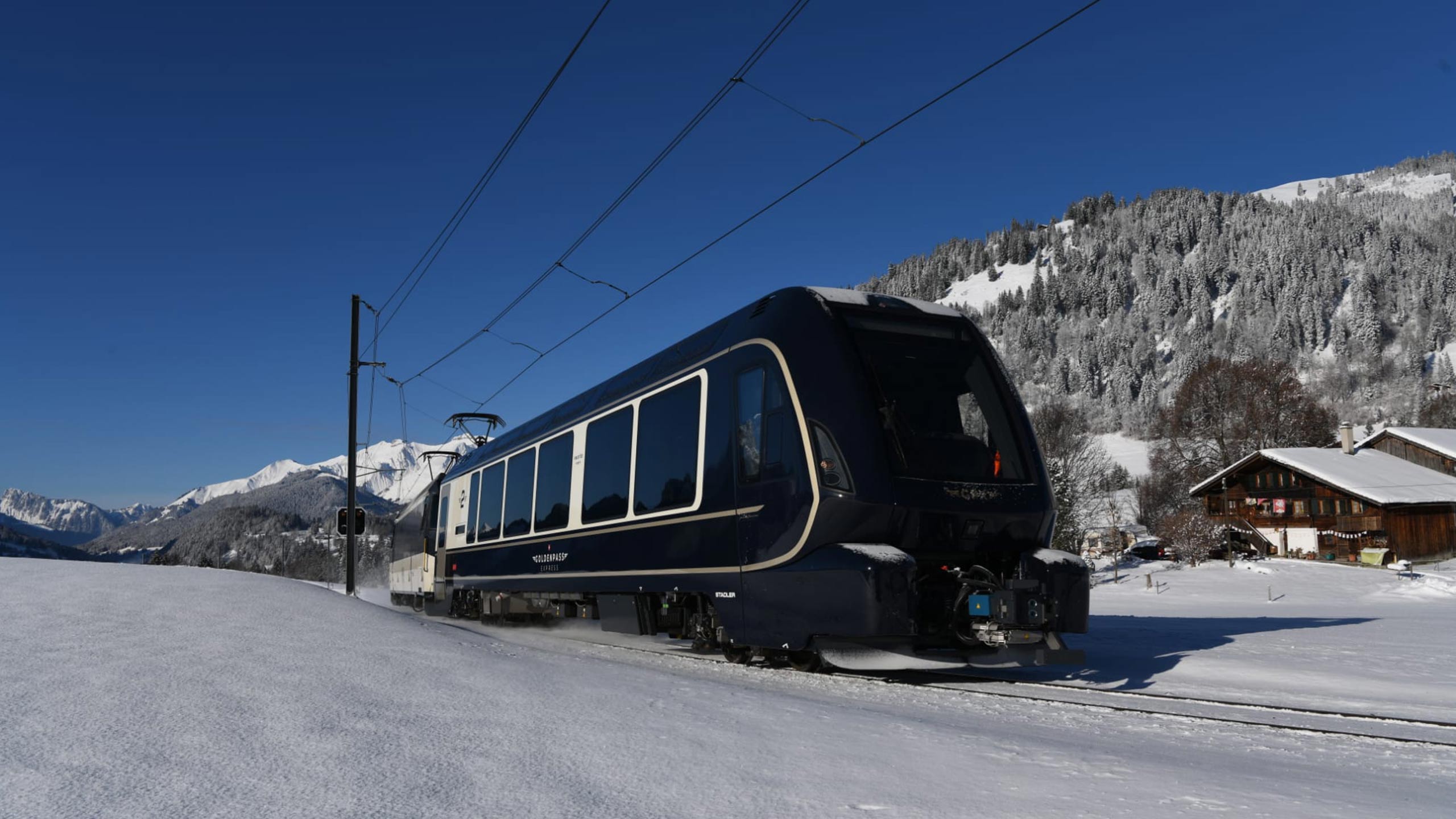 golden-pass-express-winter-schnee-unterwegs.jpg