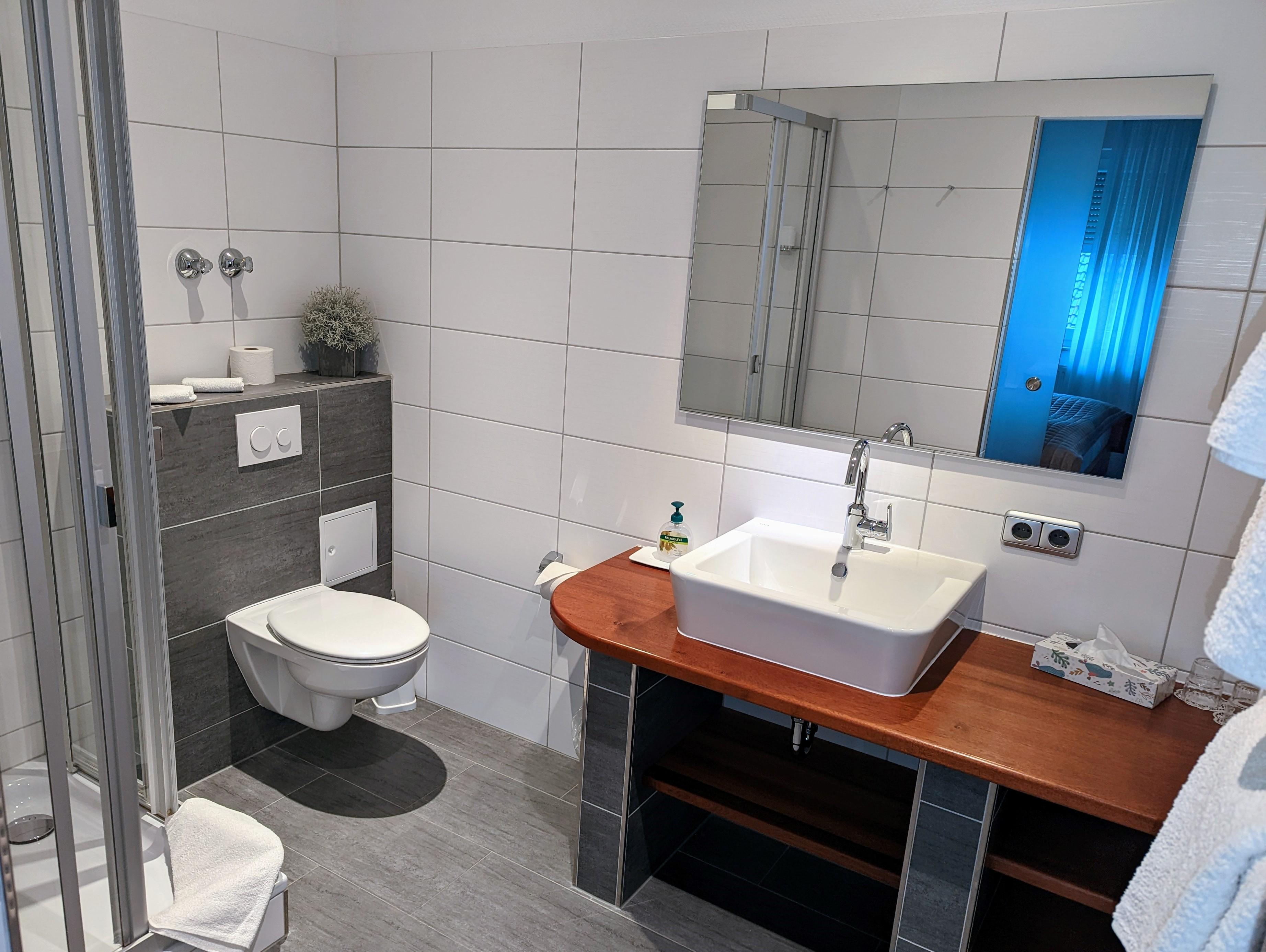 Hotel Zum Kühlen Grunde - Badezimmer