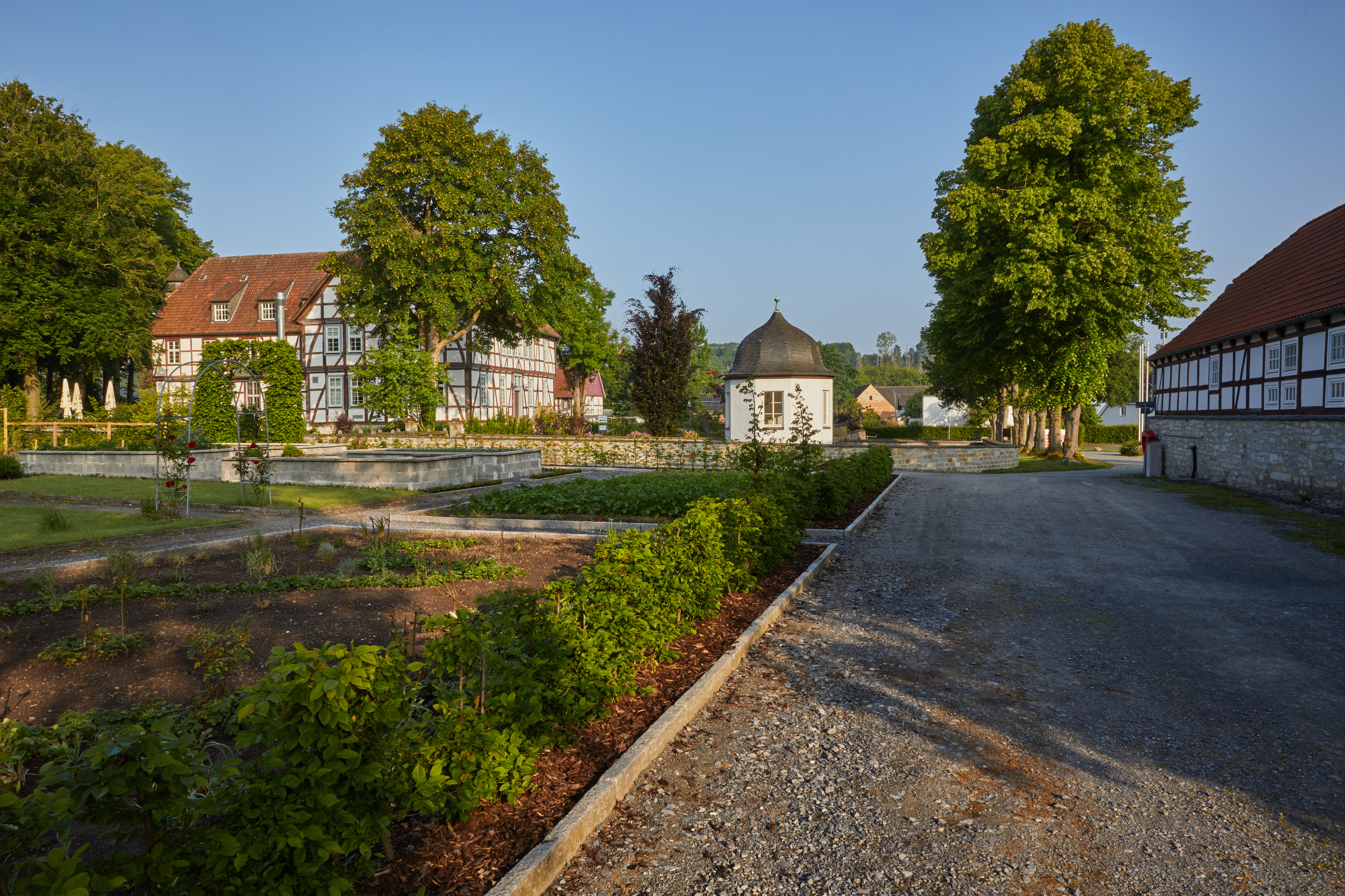 Wohnmobilstellplatz am Borchener Rathaus, Borchen