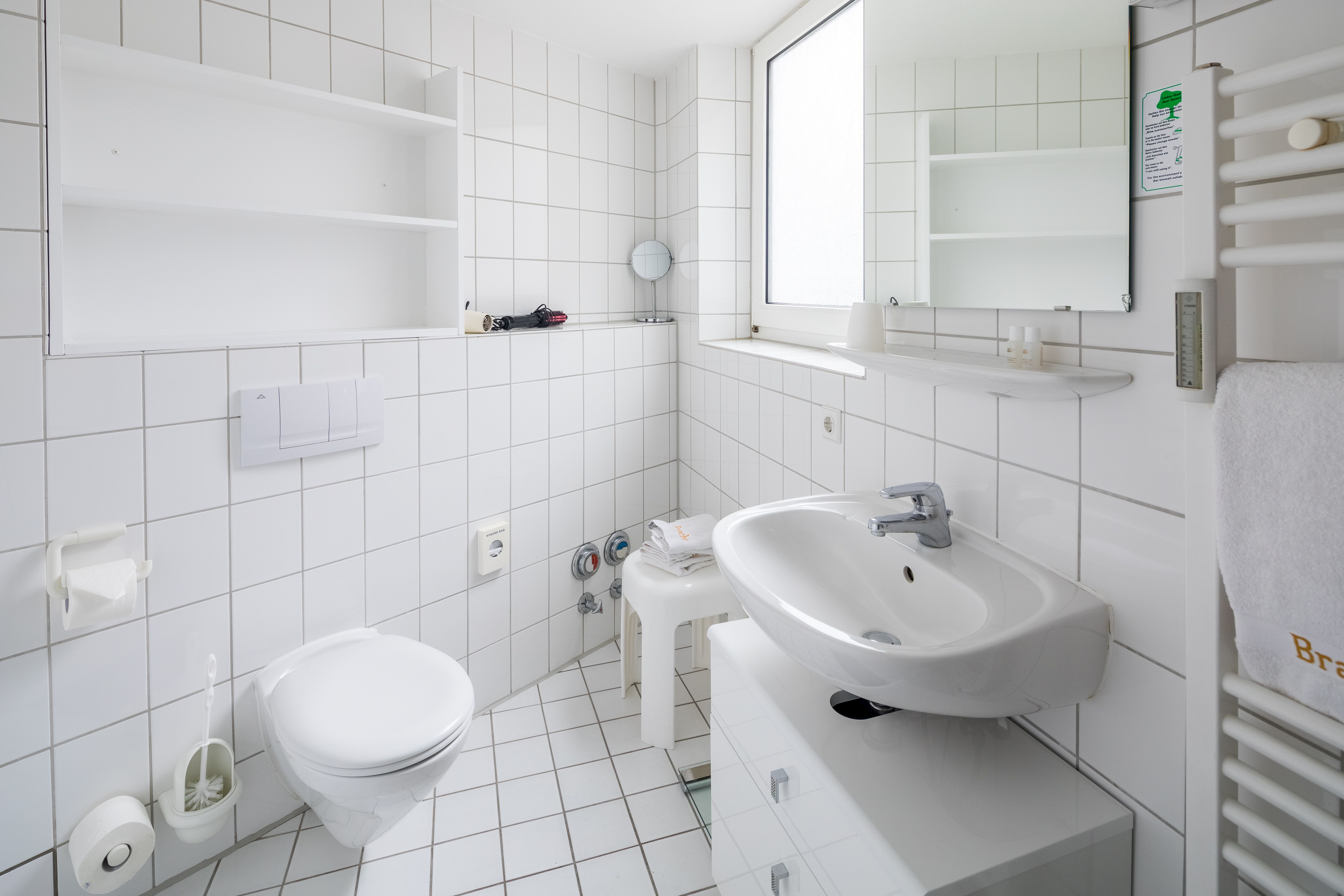 Ferienwohnung-Moewe-Haus-Bracht.jpg