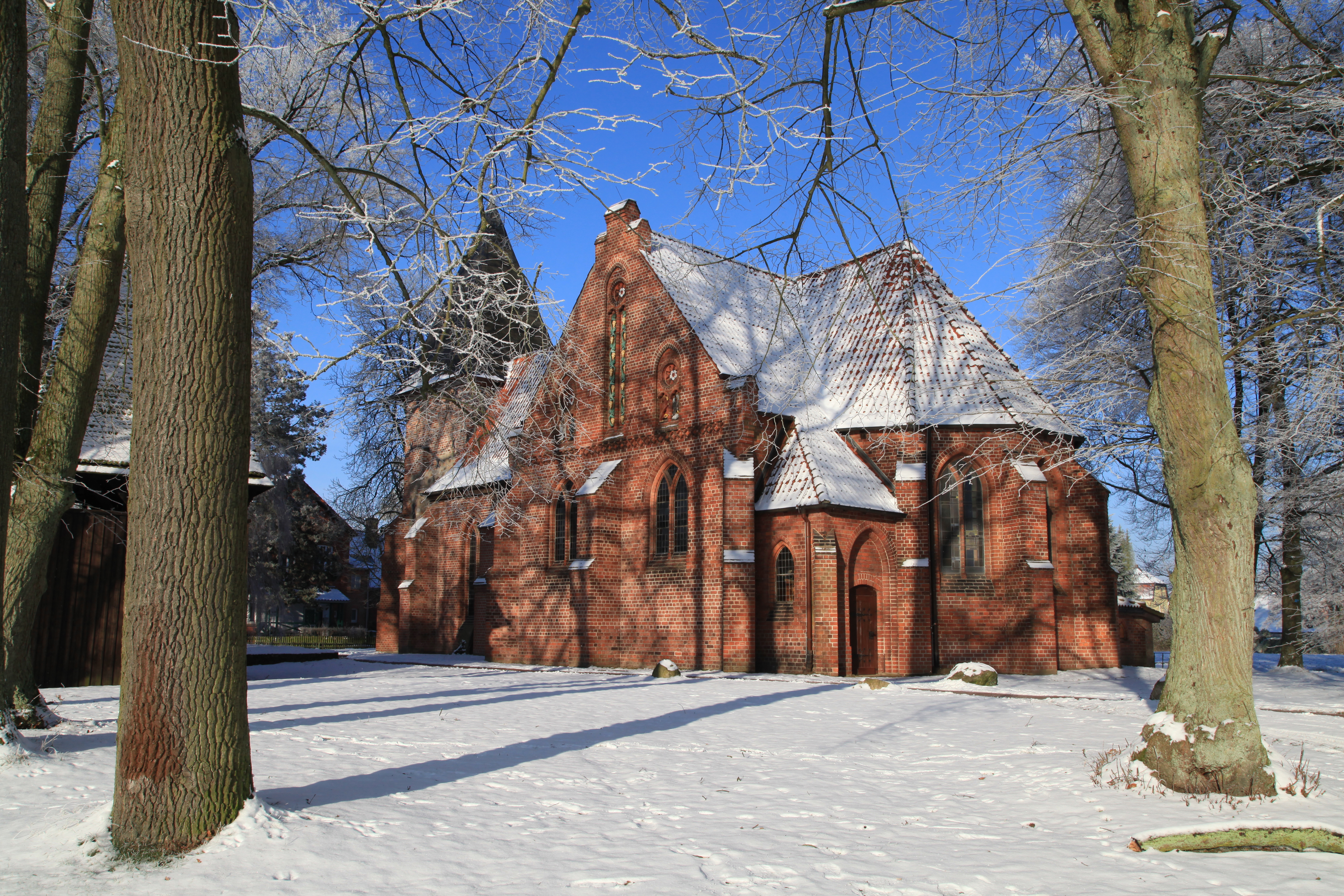 St. Urbani Kirche Winter, ©Lothar von Alm (4).JPG