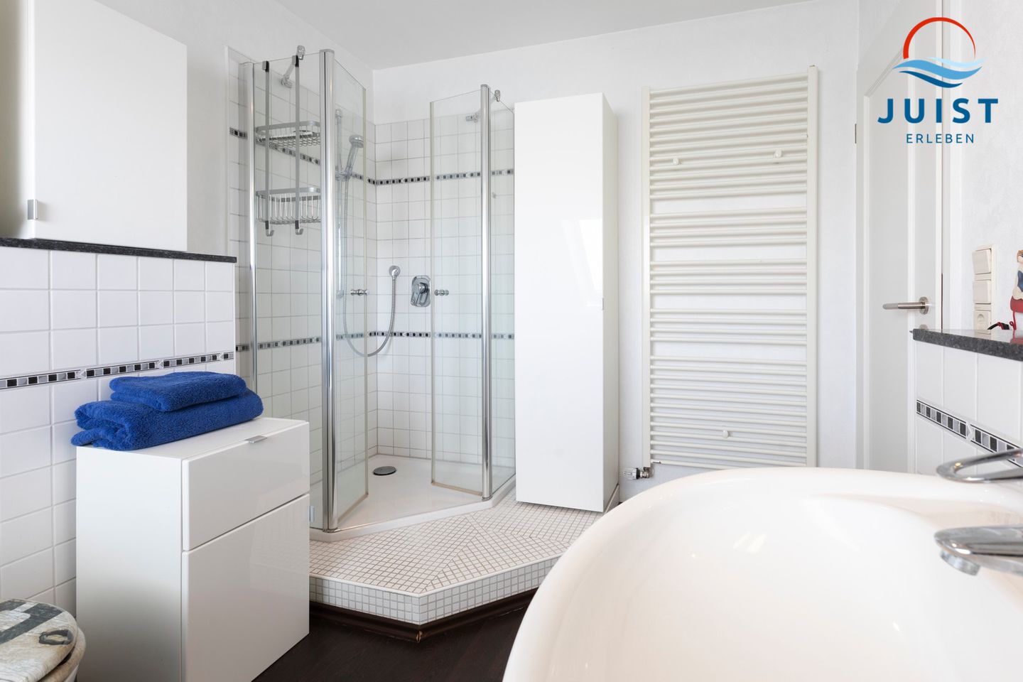 Ferienwohnung-Sonnenwinkel-Haus-Hahntje-Juist-Dusche.jpg