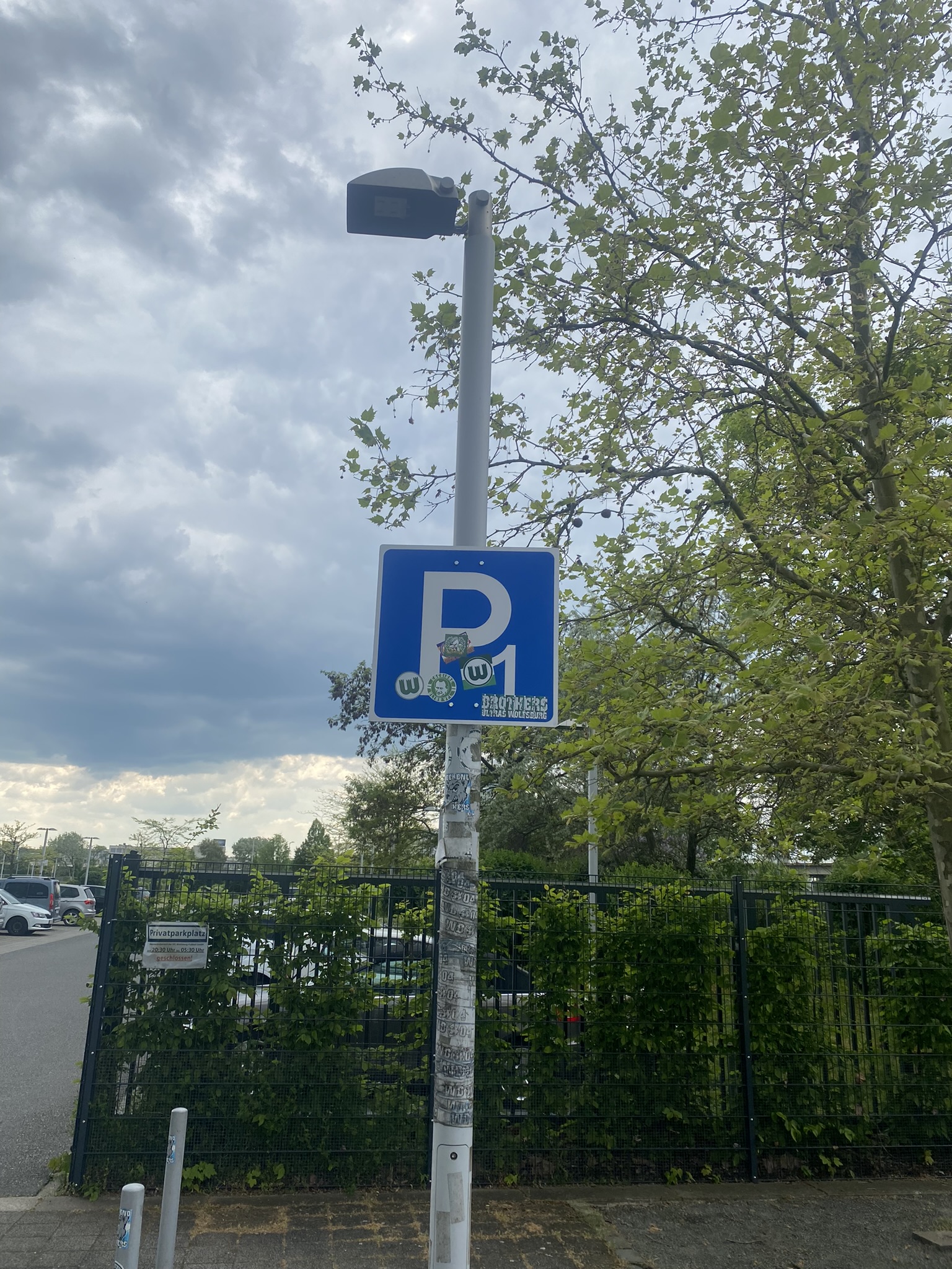 Parkplatz P1 Volkswagen Arena Wolfsburg parkplatz-p1-volkswagen-arena-wolfsburg