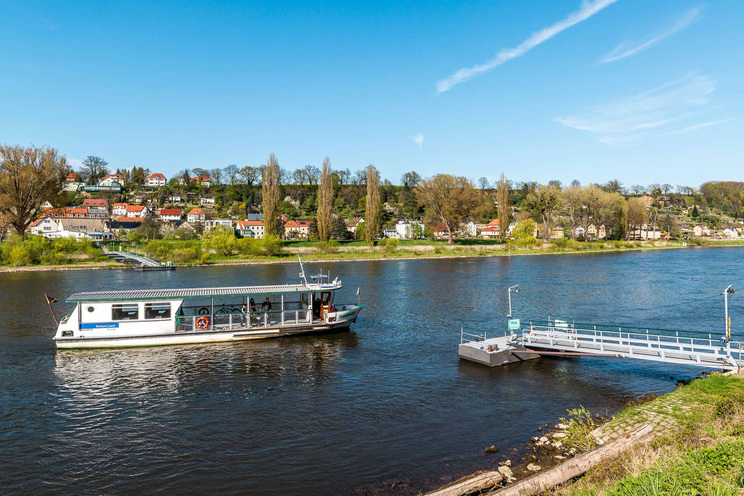 Fähre F9 Pirna Elbparkplatz – Copitz Fährstelle