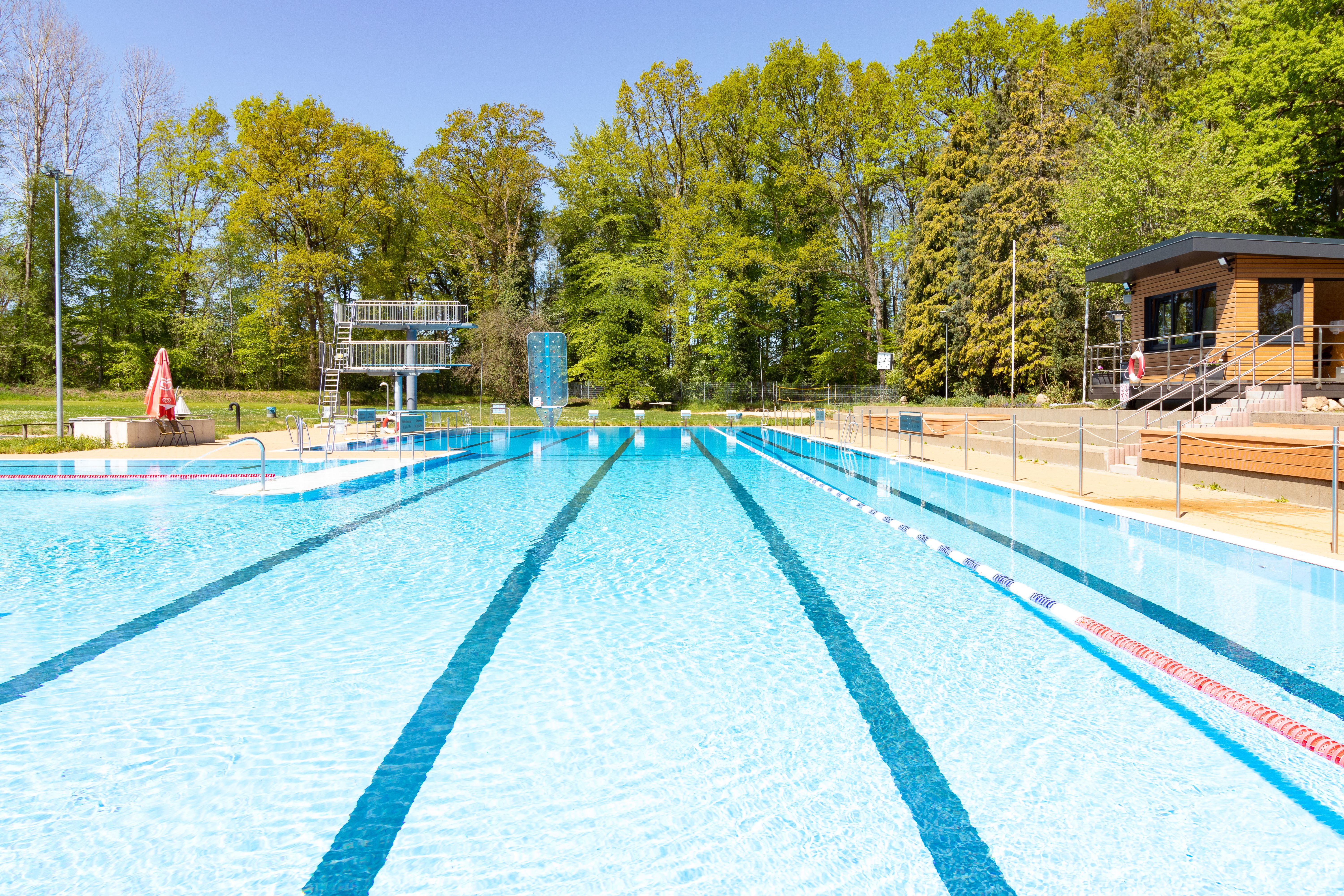 Salzhausen: Schwimmbad "Am Waldbad"
