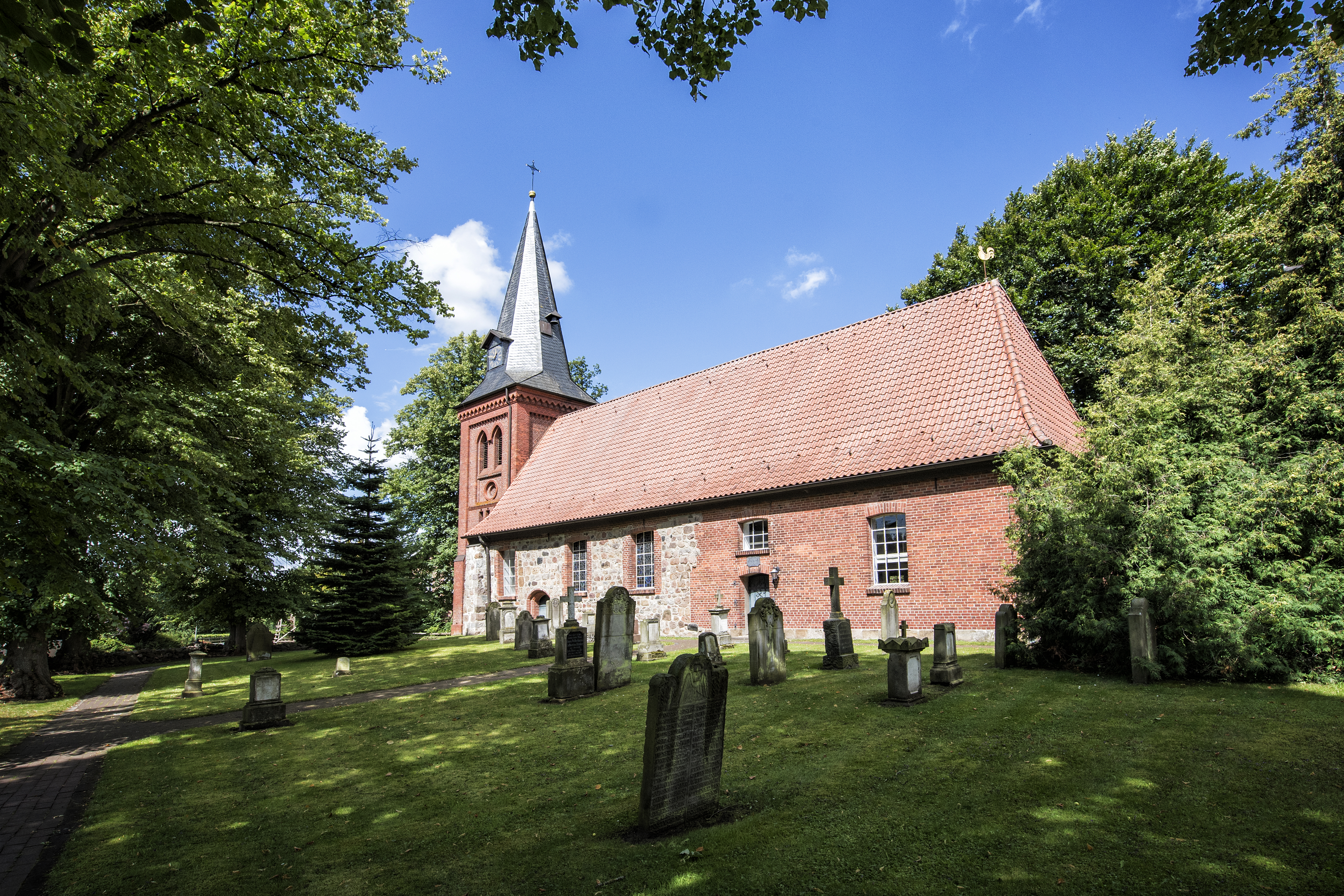 Johannes der Täufer Kirche in Kirchwistedt