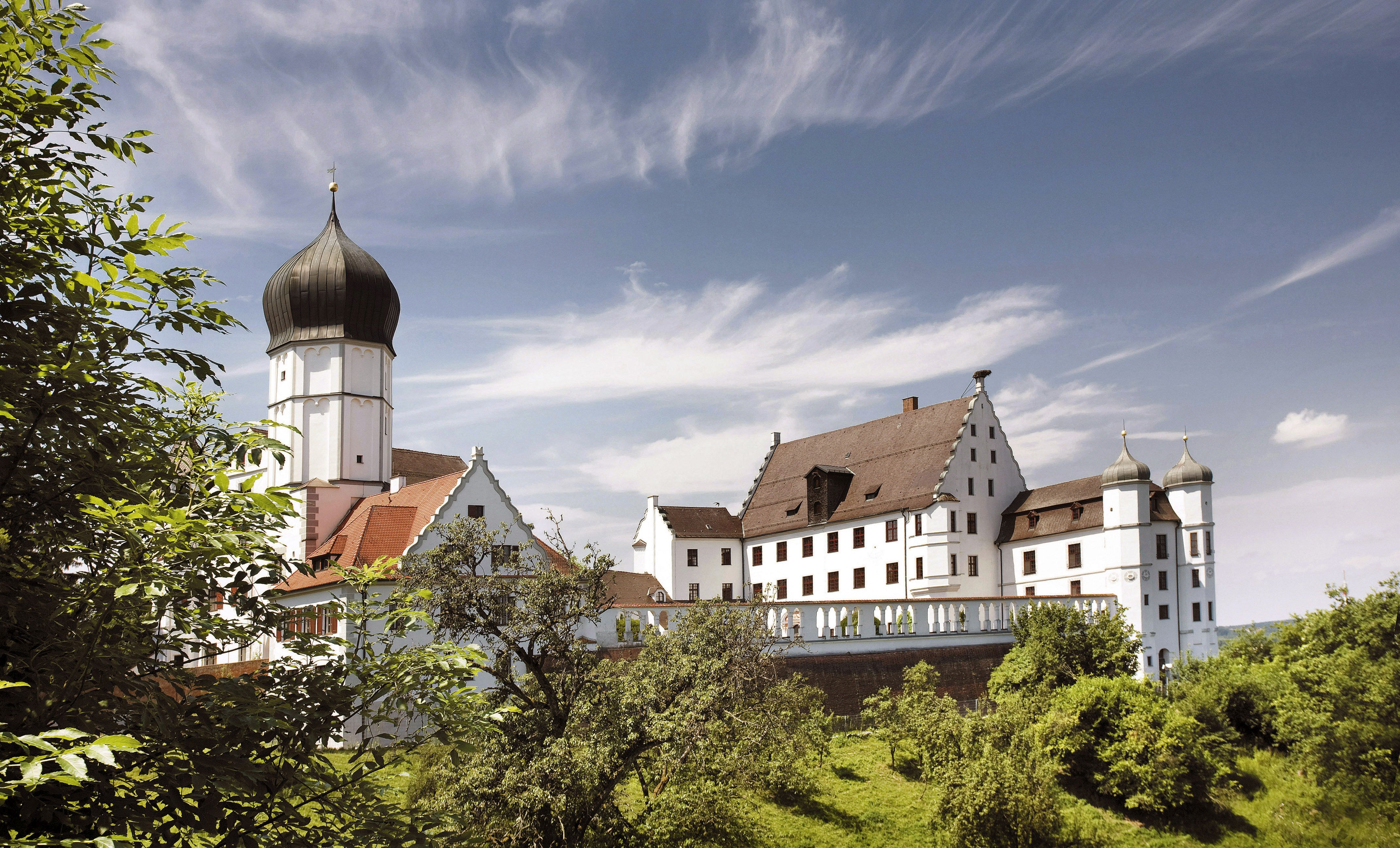 Vöhlinschloss in Illertissen mit Schlosskapelle