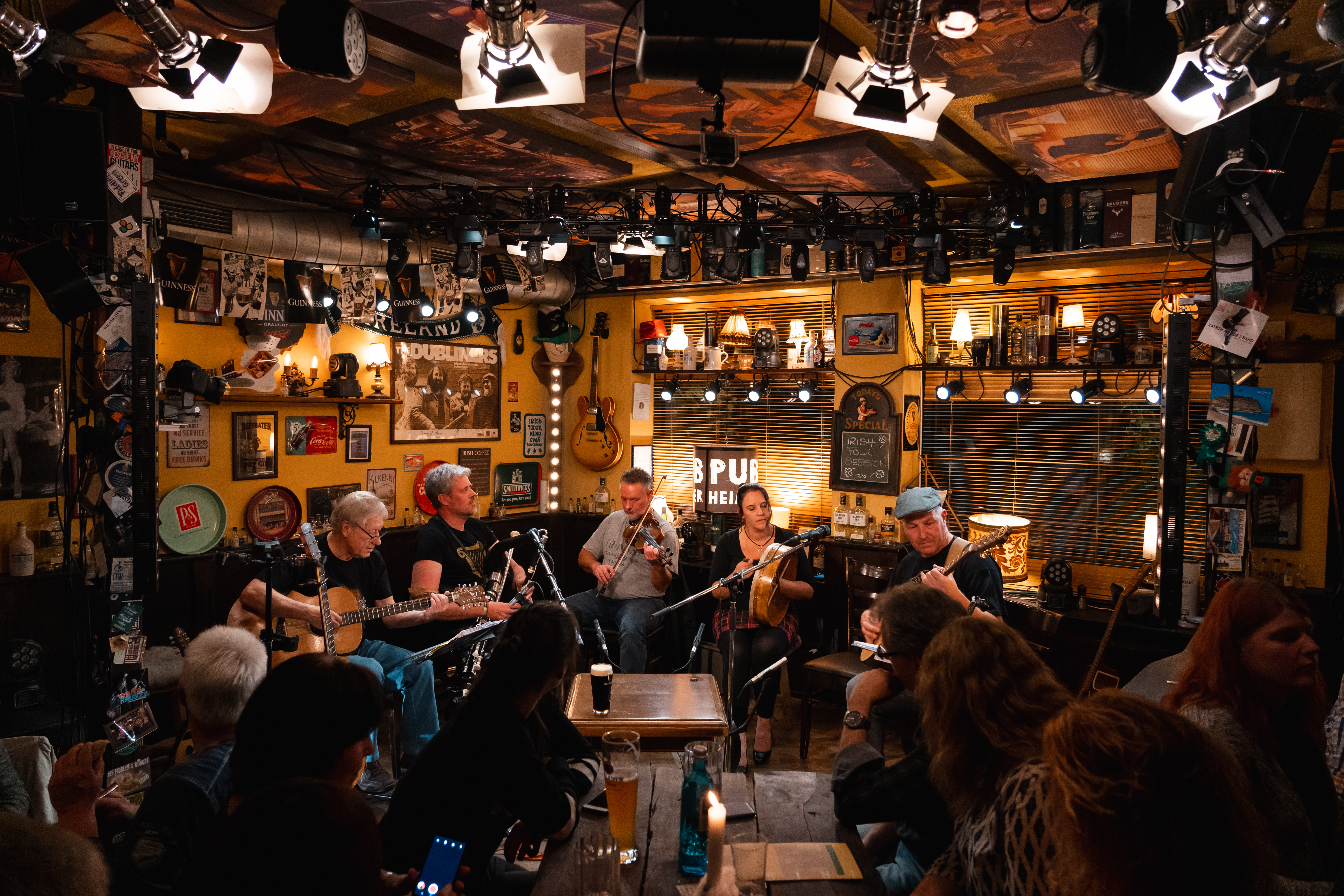 Session im Fiddlers Green Irish Pub