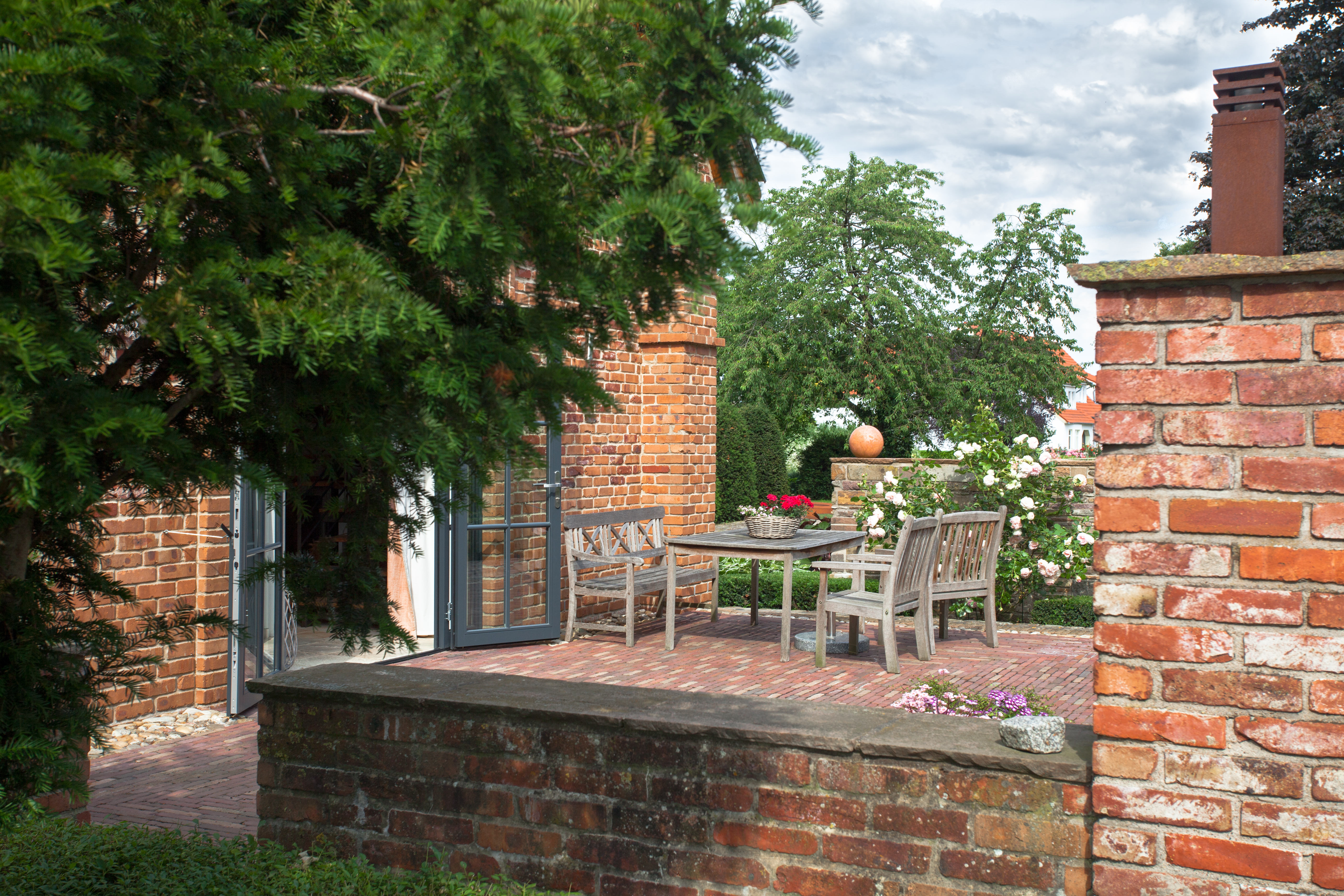 Garten Terrasse2 besser.jpg