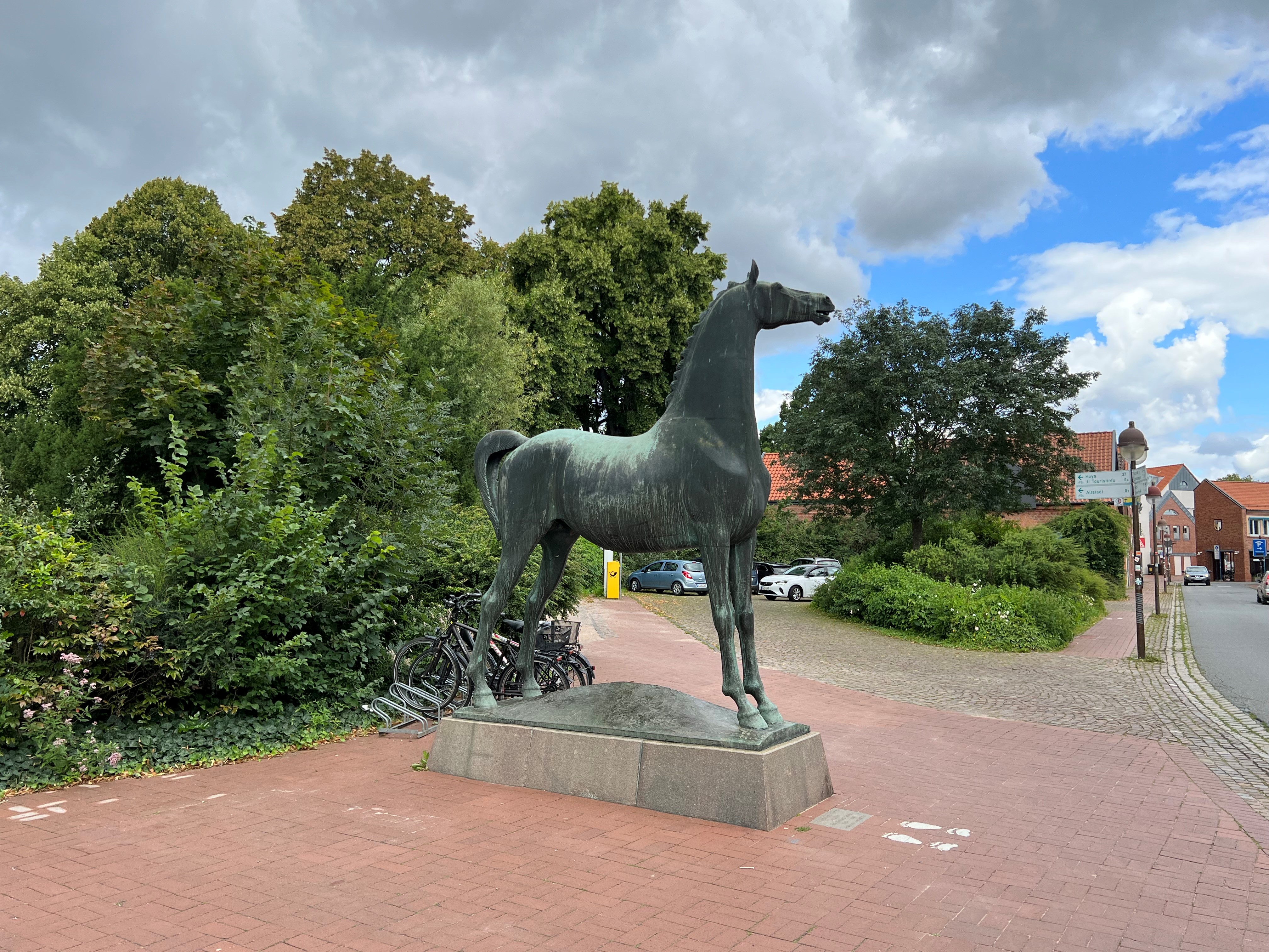Skulptur "Wiehernder Hengst"
