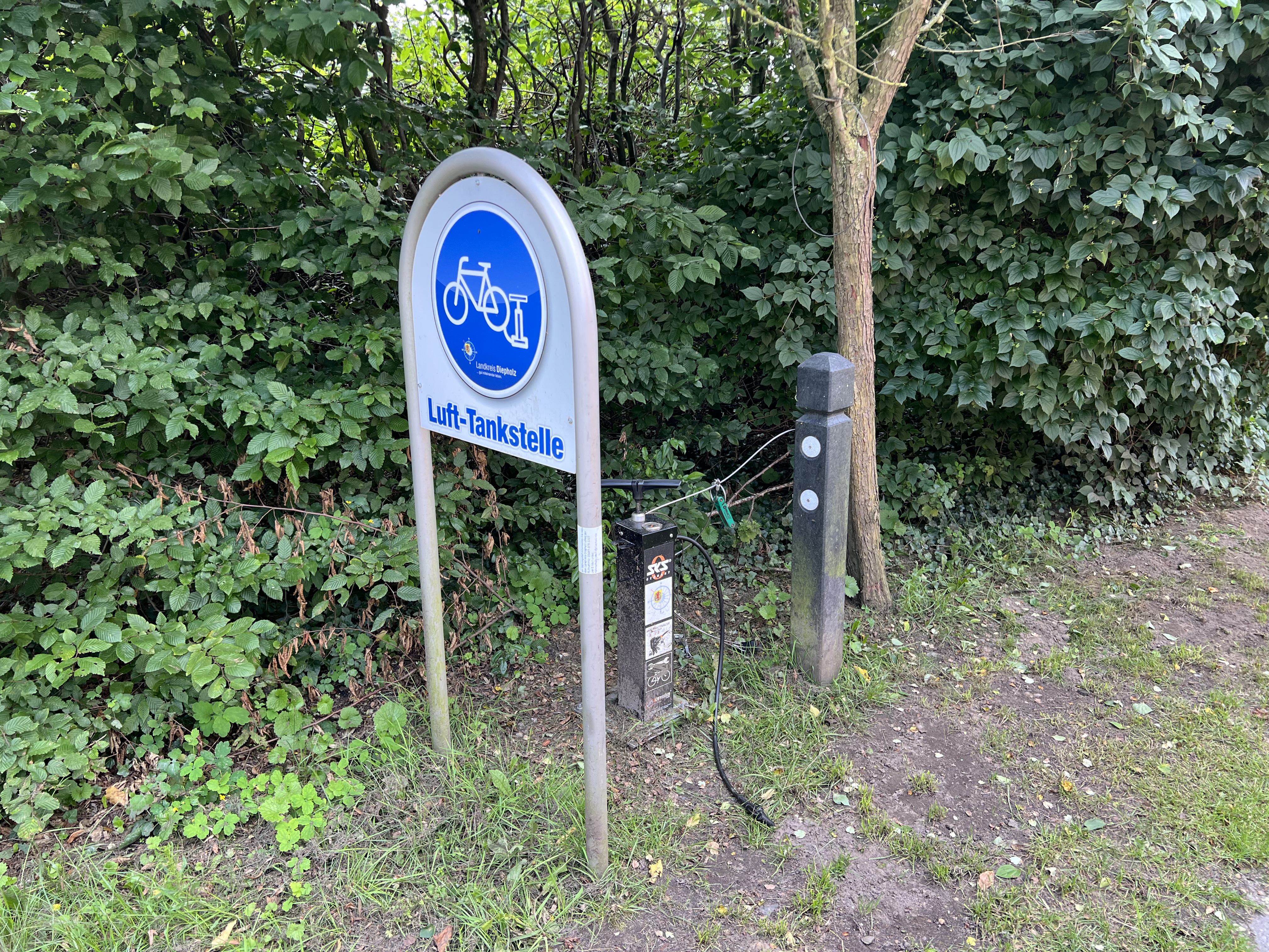 Lufttankstelle und Reparaturset Martfeld