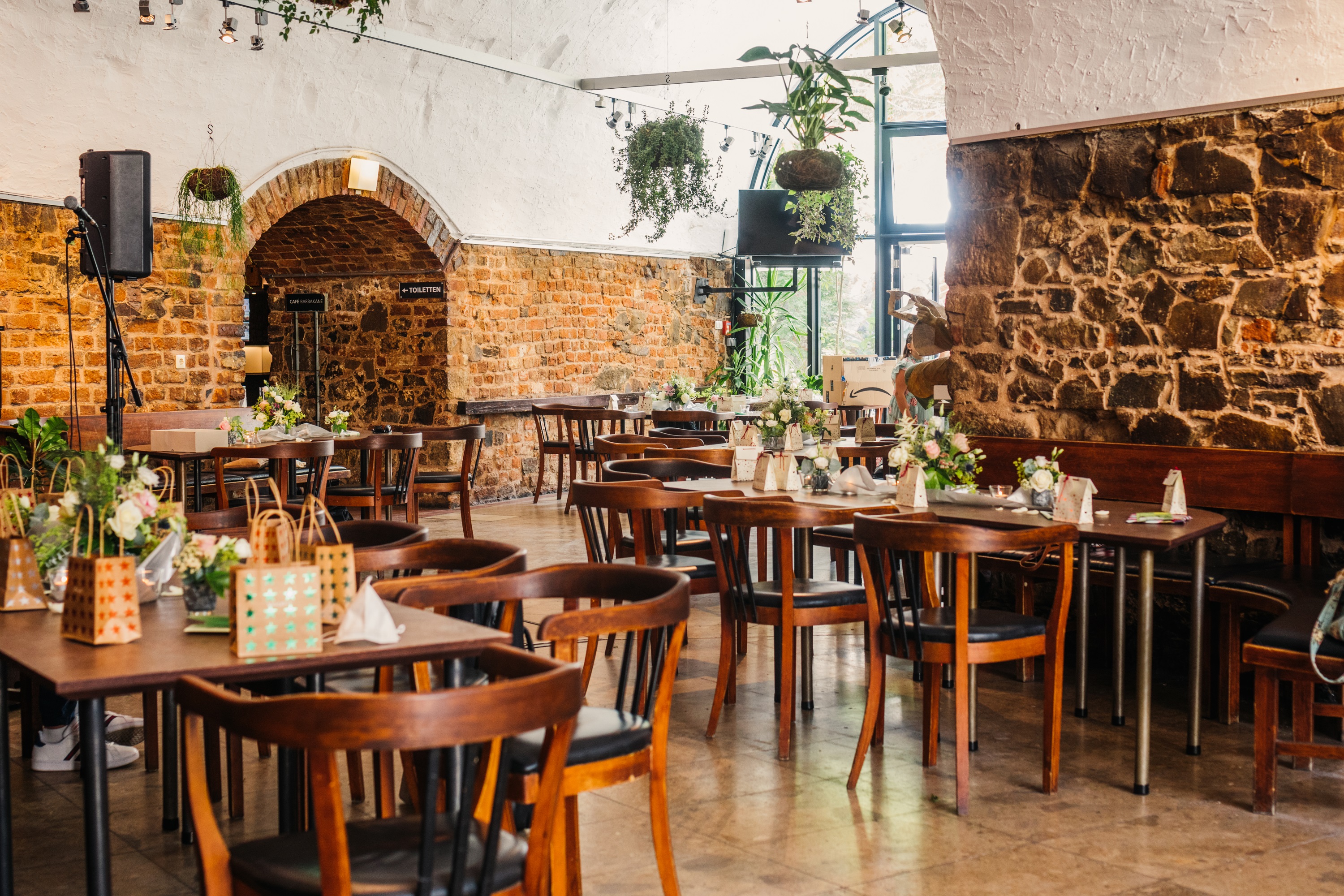 Café Barbakane – Motiv