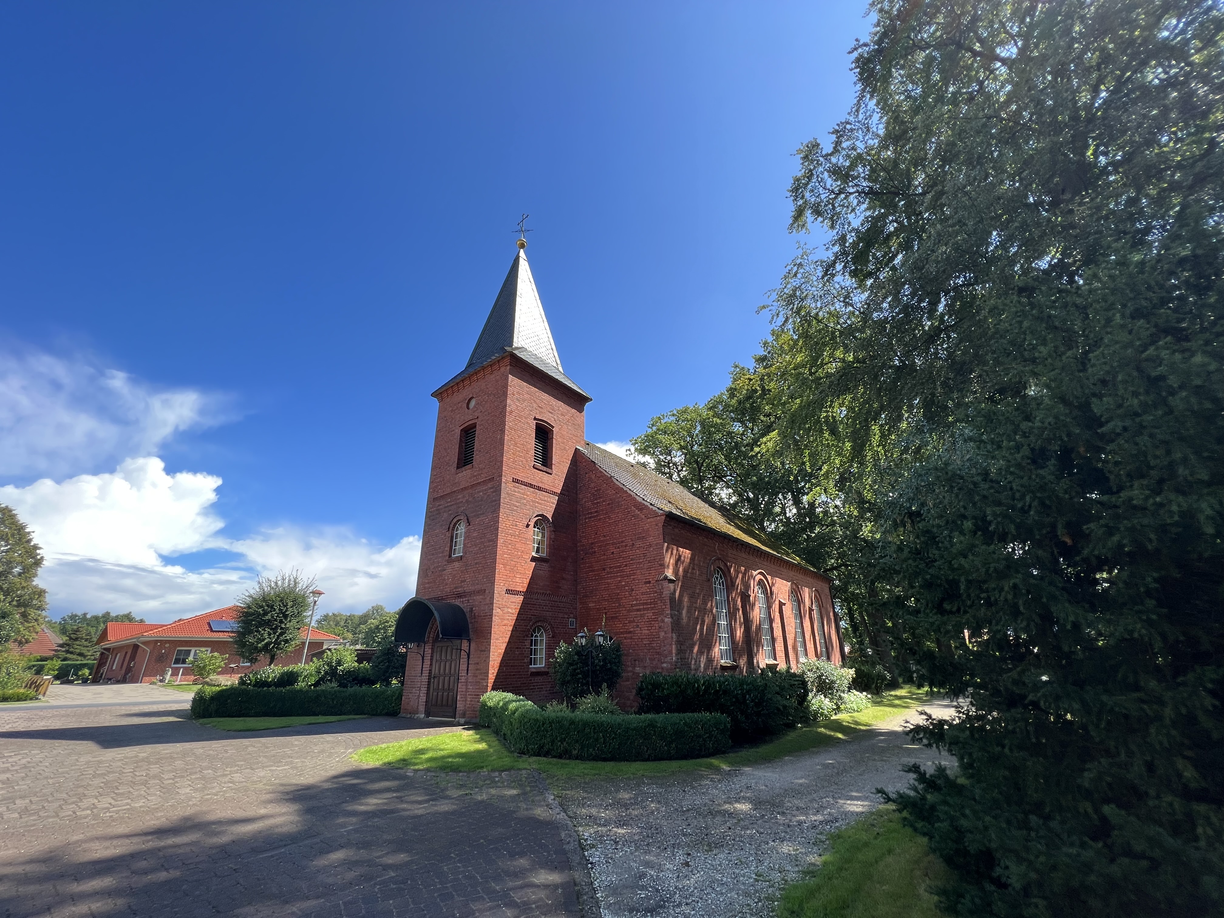 St. Matthäus-Kirche Brunsbrock