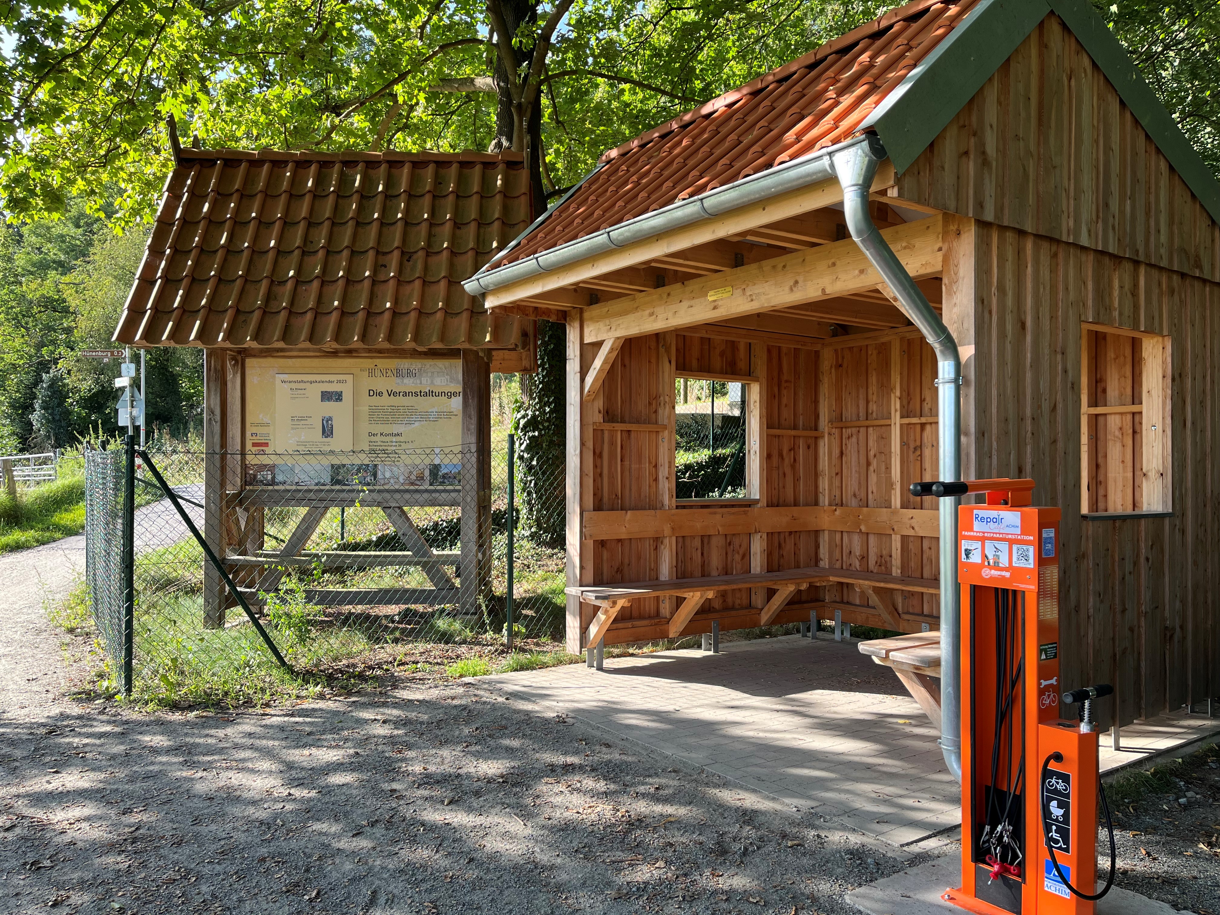 Lufttankstelle und Reparaturset Achim-Uesen