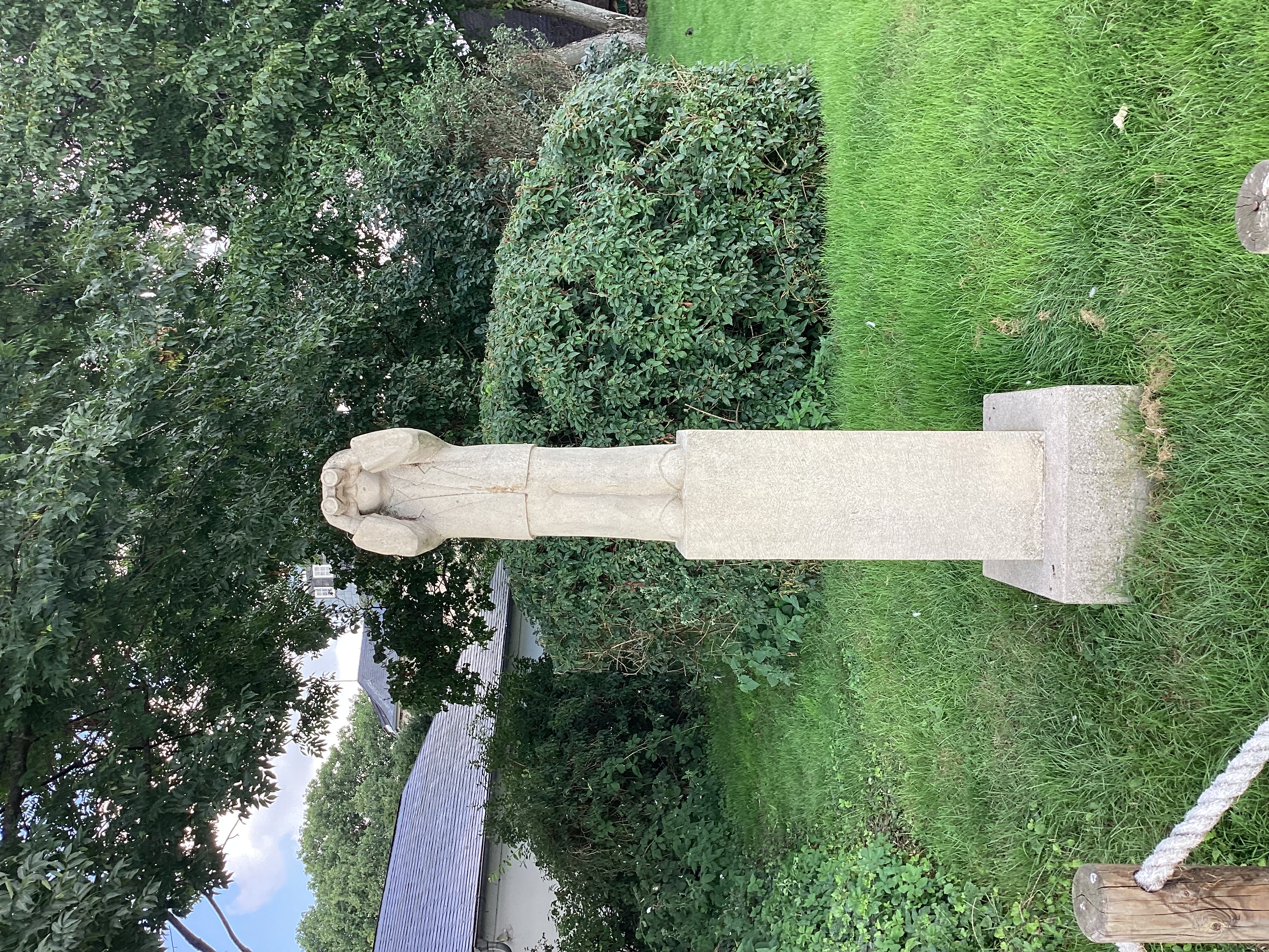 "Mann mit Fernglas" auf der Insel Wilhelmstein von Damjen Lajic