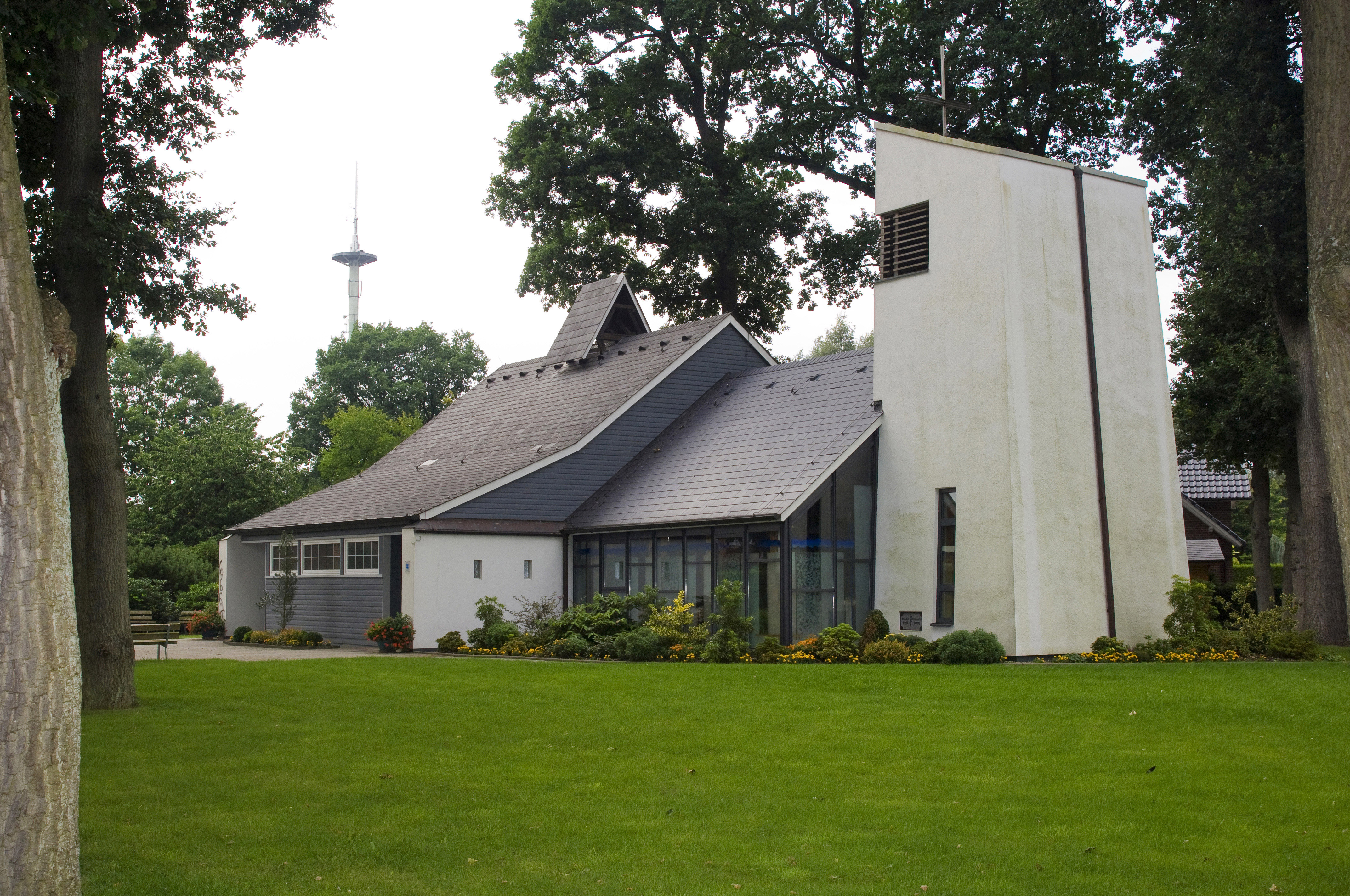 Evangelisch-lutherische St.-Lukas-Kirche