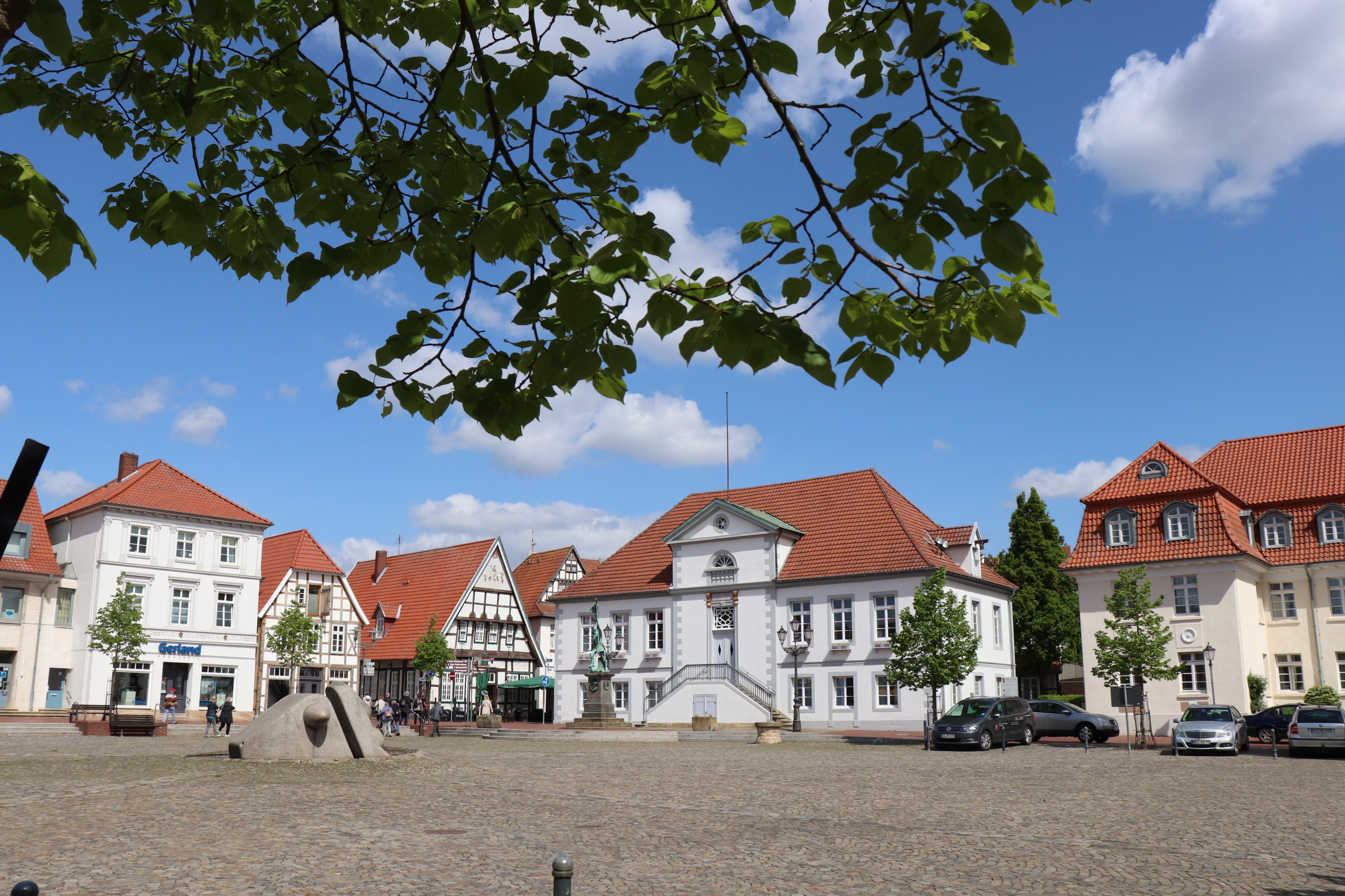 Rathaus & Marktplatz in der Fachwerkstadt Quakenbrück