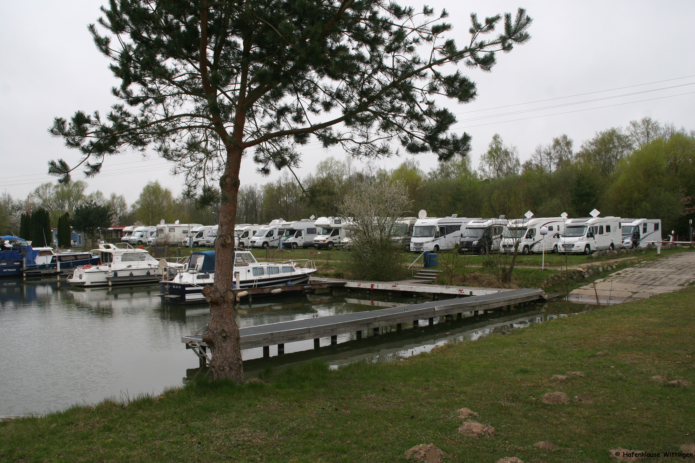 Sportboothafen Wittingen mit Wohnmobilstellplatz