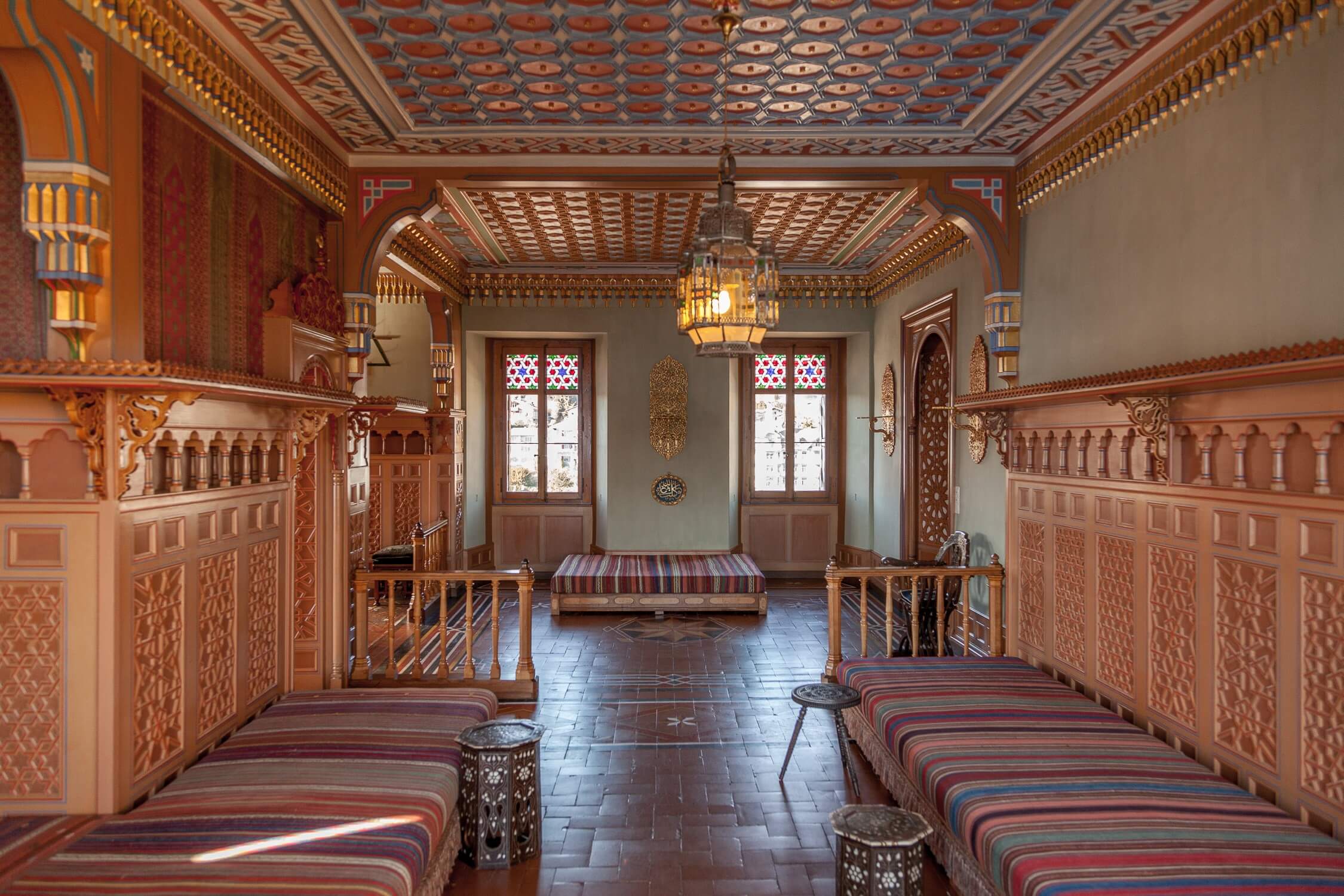 oberhofen-schloss-museum-orientalischer-rauchsalon