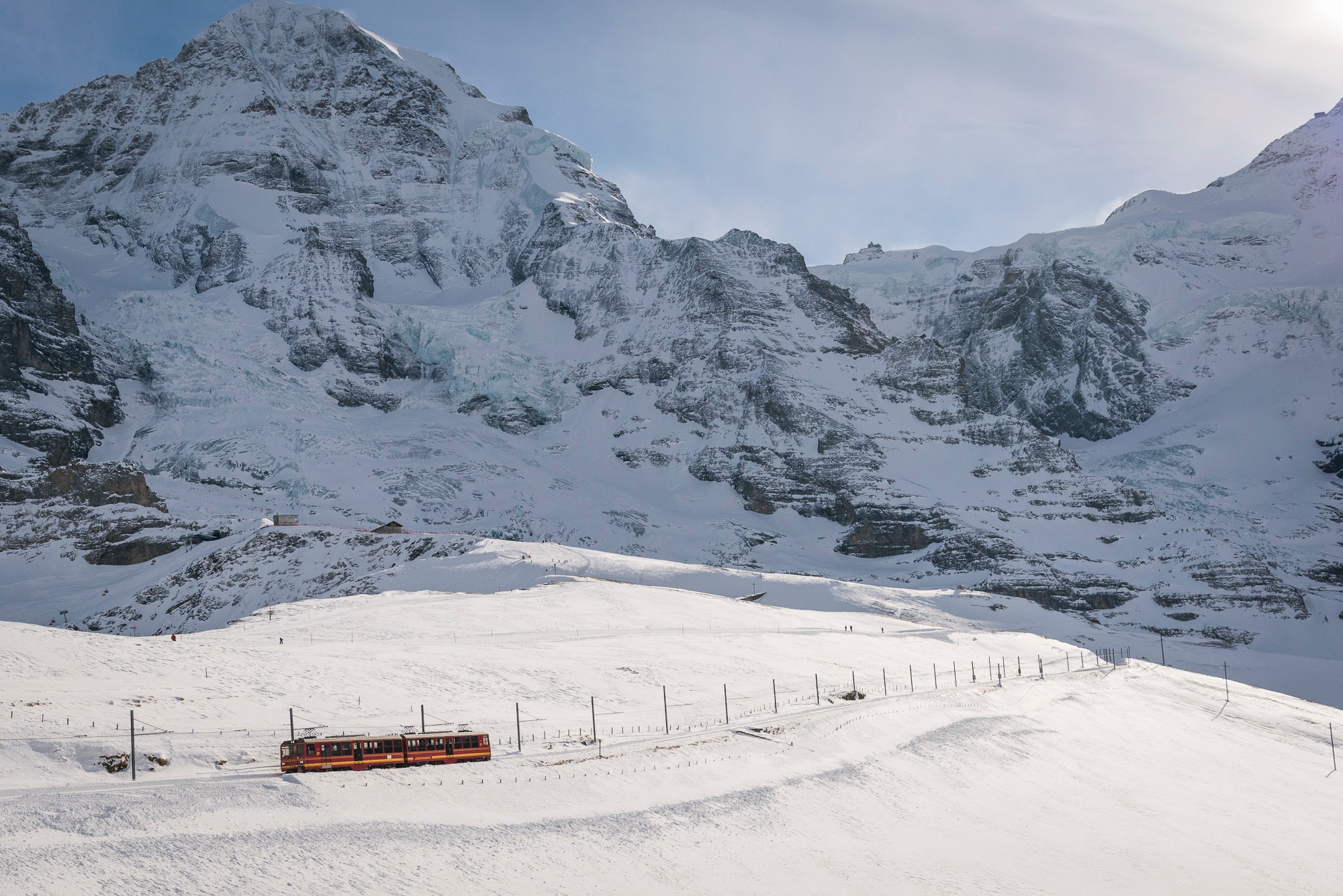 jungfraujoch-jungfraubahnen-winter-bergausflug