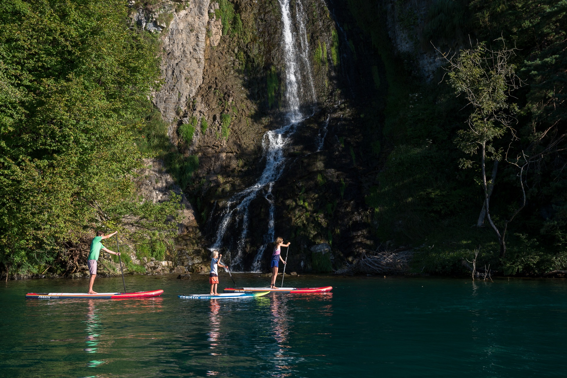 mountainsurf-stand-up-paddle-thunersee-wasseraktivitaet