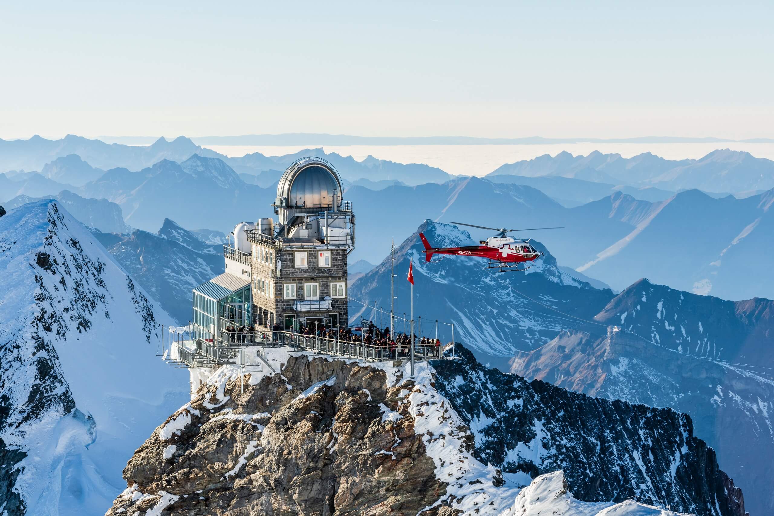 swiss-helicopter-rundflug-jungfraujoch-berge