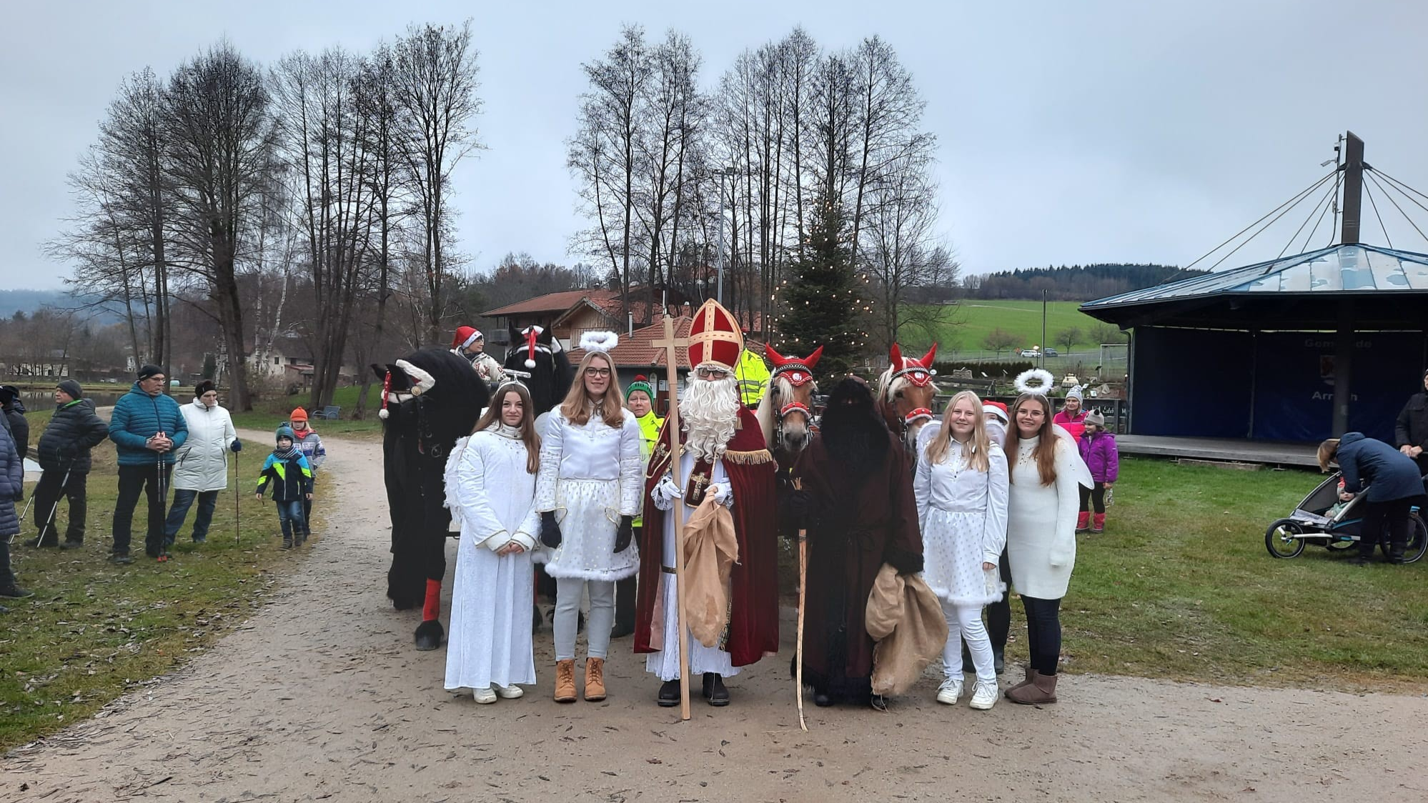 Nikolausbesuch im Arracher Seepark