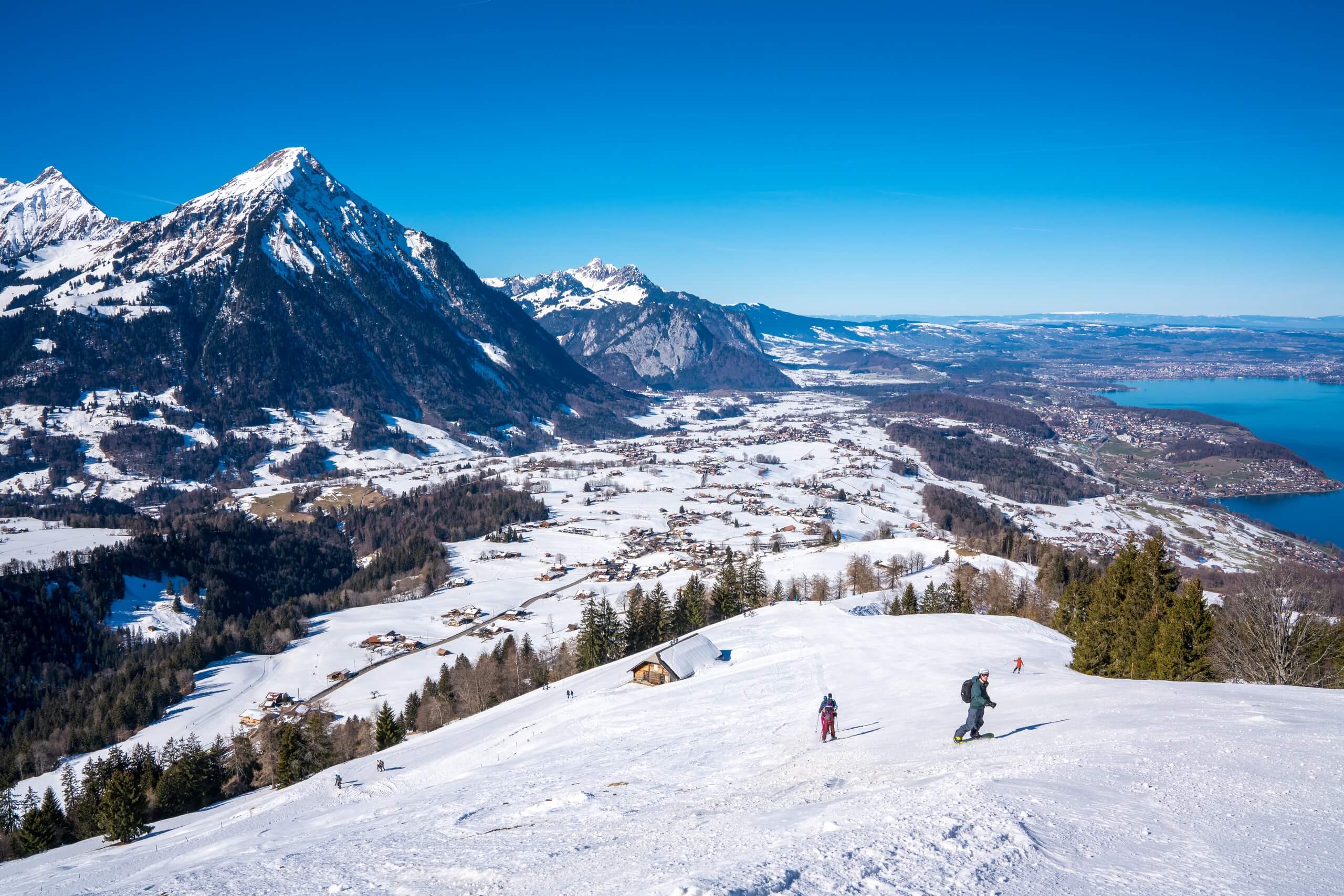 aeschi-skifahren-skigebiet-winter-wintersport