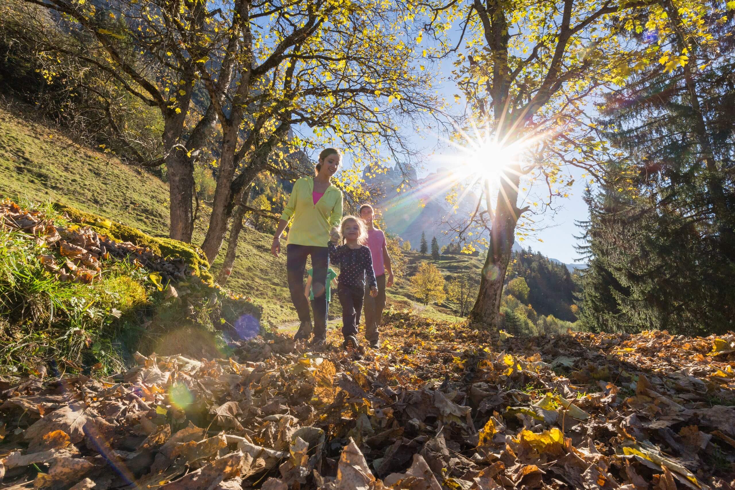 grindelwald-pfingstegg-herbst-familie-wandern