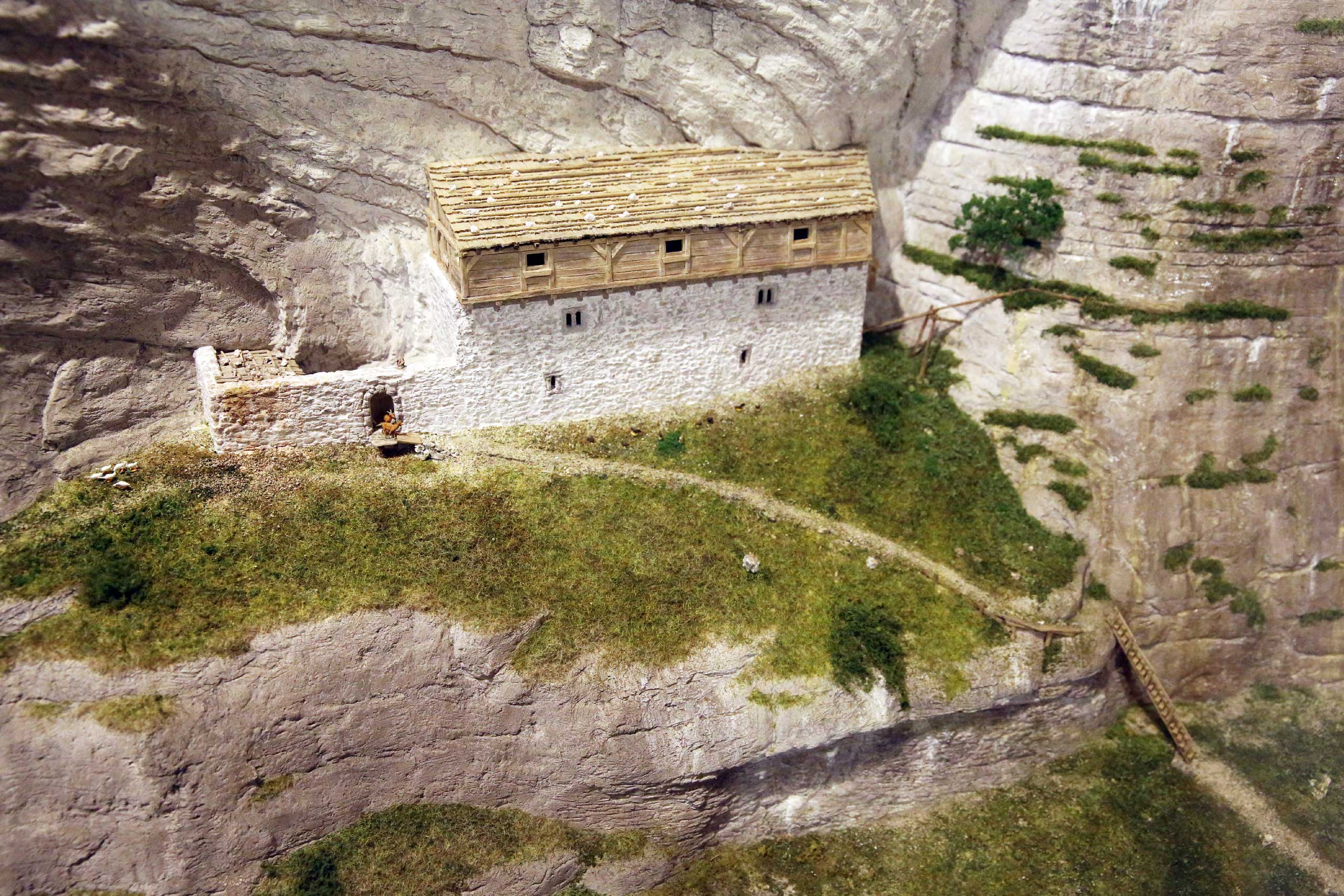 dorfmuseum-wilderwil-modell-ruine-rotenfluh