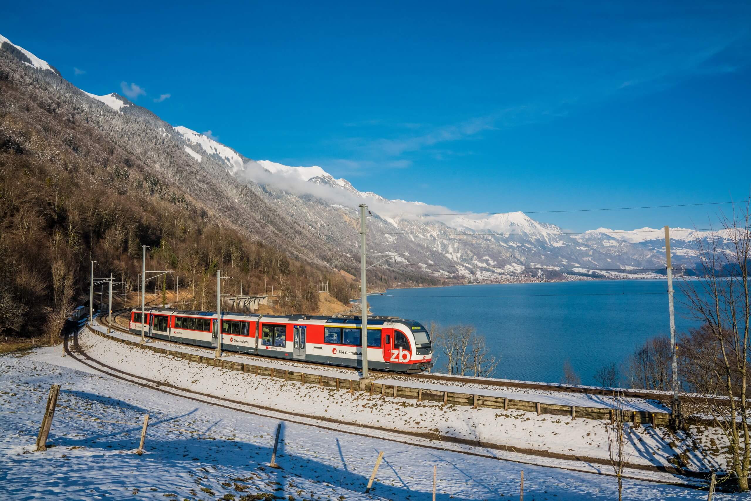 zentralbahn-luzern-interlaken-express-brienzersee-winter