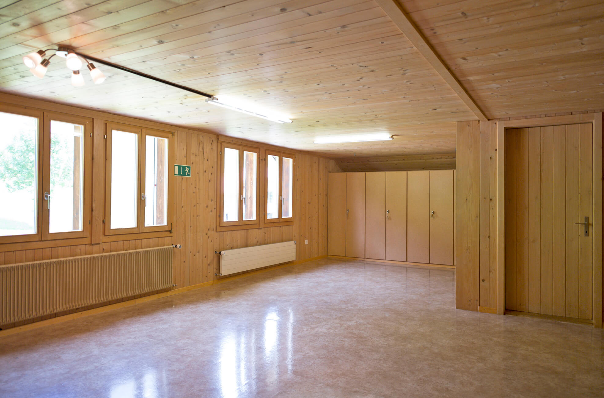 Multipurpose or meeting room in the Zwischenflüh school building