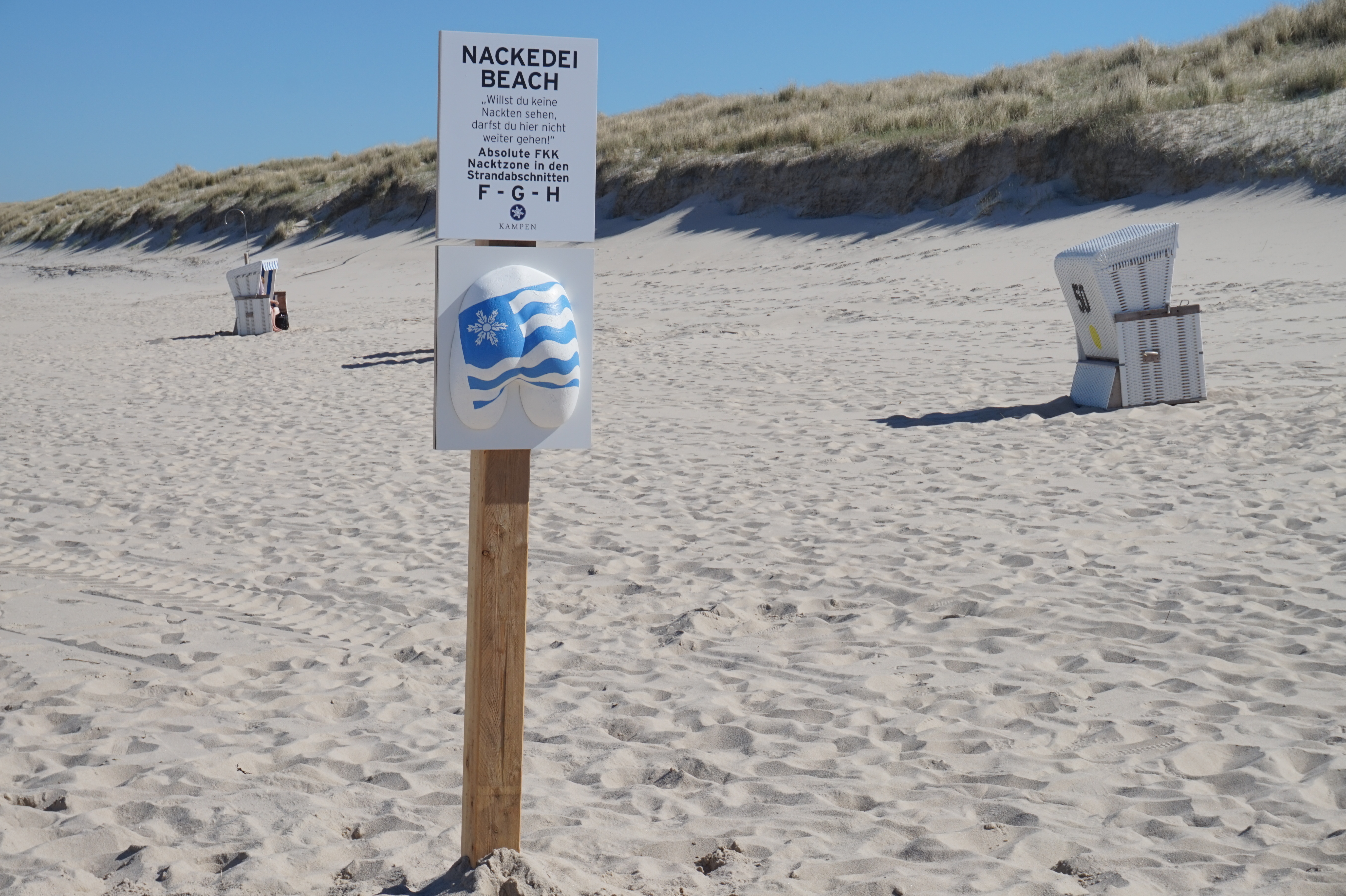 Die Strandabschnitte F & G bilden die strikte FKK-Zone "Nackedei-B...