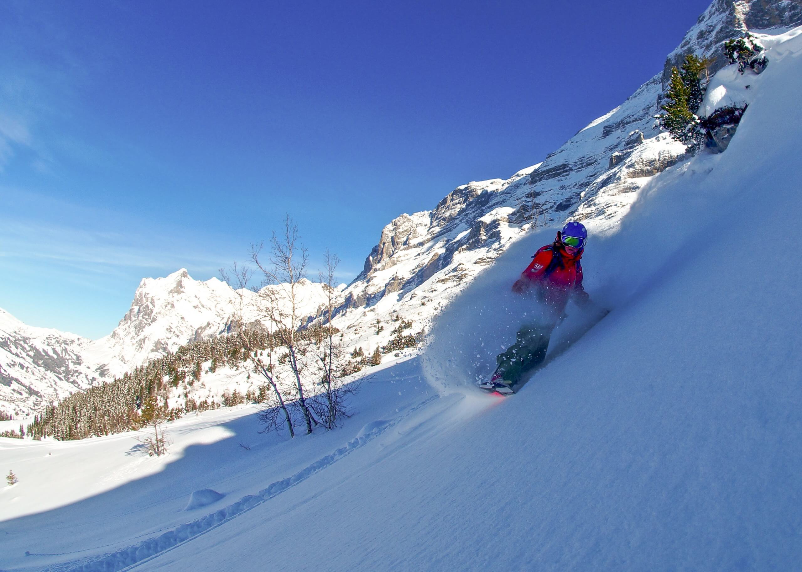 schweizer-skischule-interlaken-kleine-scheidegg-winter-offpist-snowboard