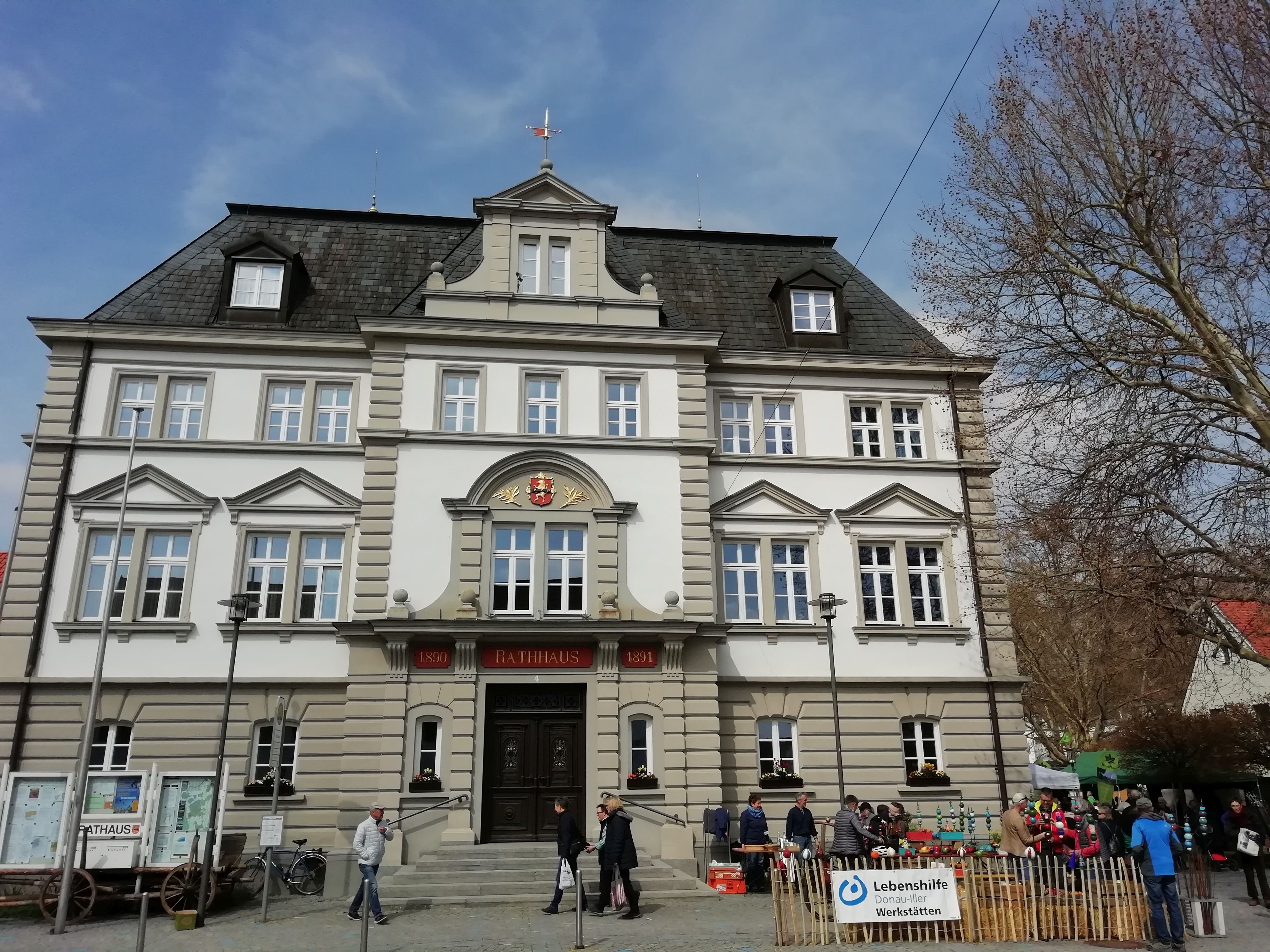 Illertissen Rathaus April 2019 Bild Andrea Engel-Benz©Landkreis Neu-Ulm.jpg