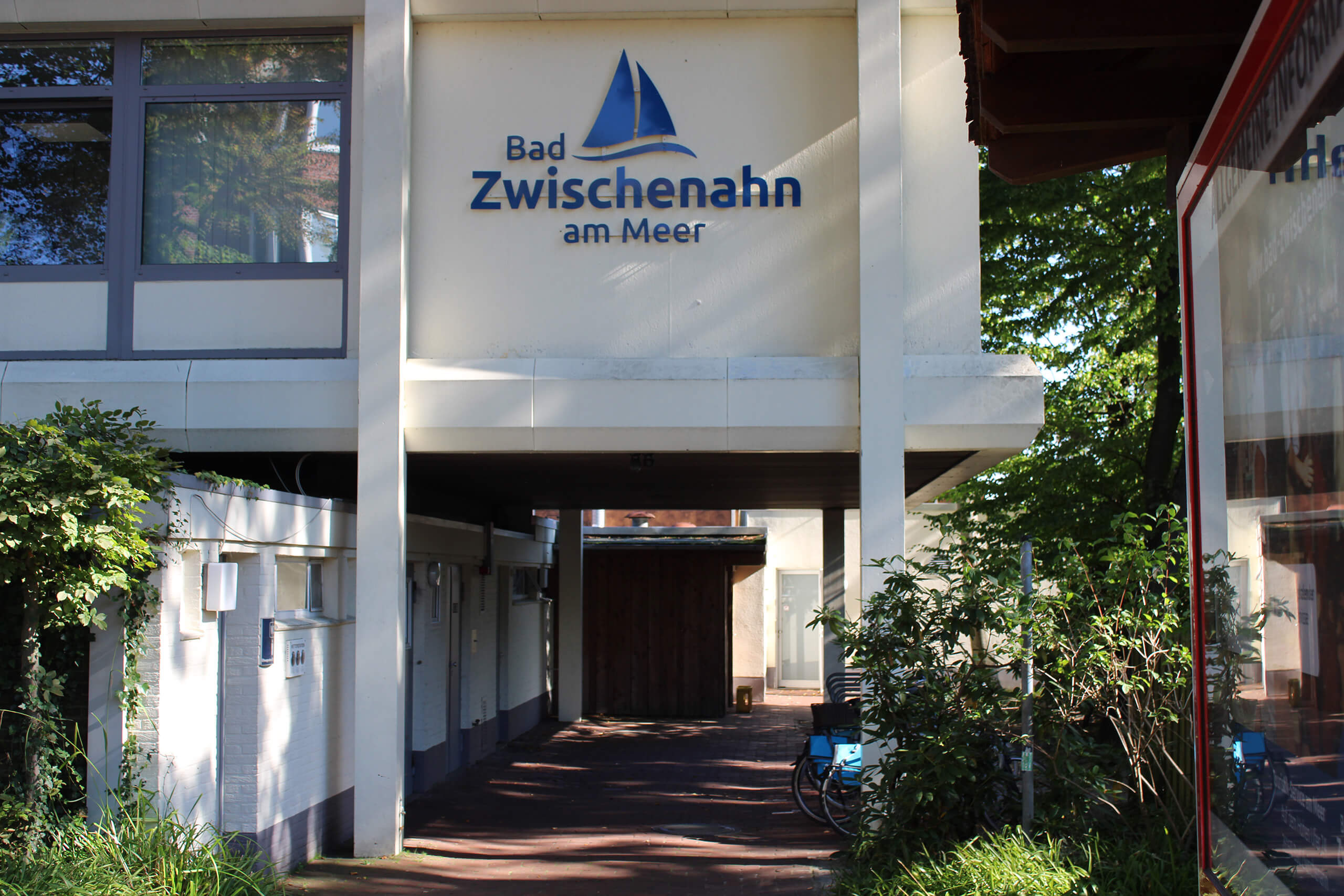 Öffentliche Toiletten-Wandelhalle Außenbereich